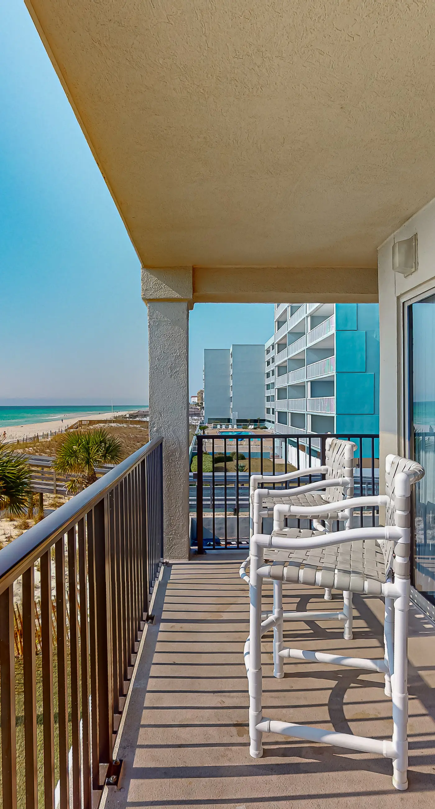 Emerald Towers West 2007 - Lovely escape with great amenities, Gulf view, private WiFi, roomy balcony & W&D