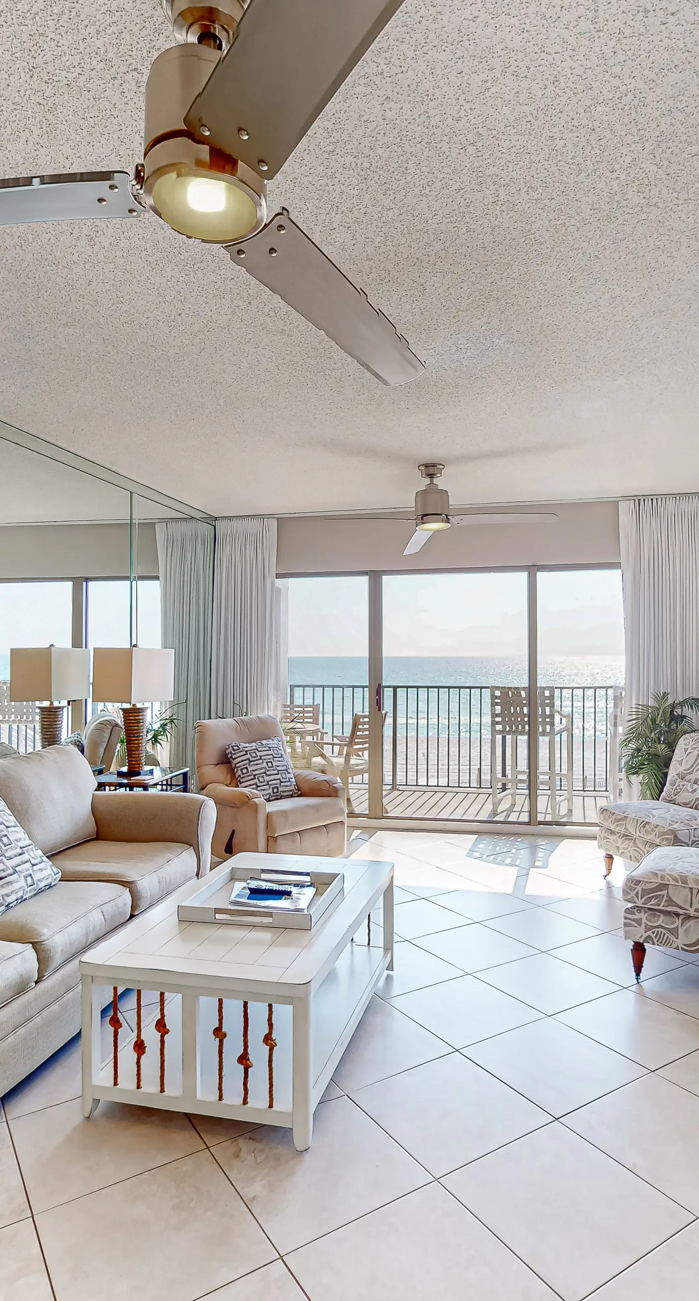 Emerald Towers West 2007 - Lovely escape with great amenities, Gulf view, private WiFi, roomy balcony & W&D