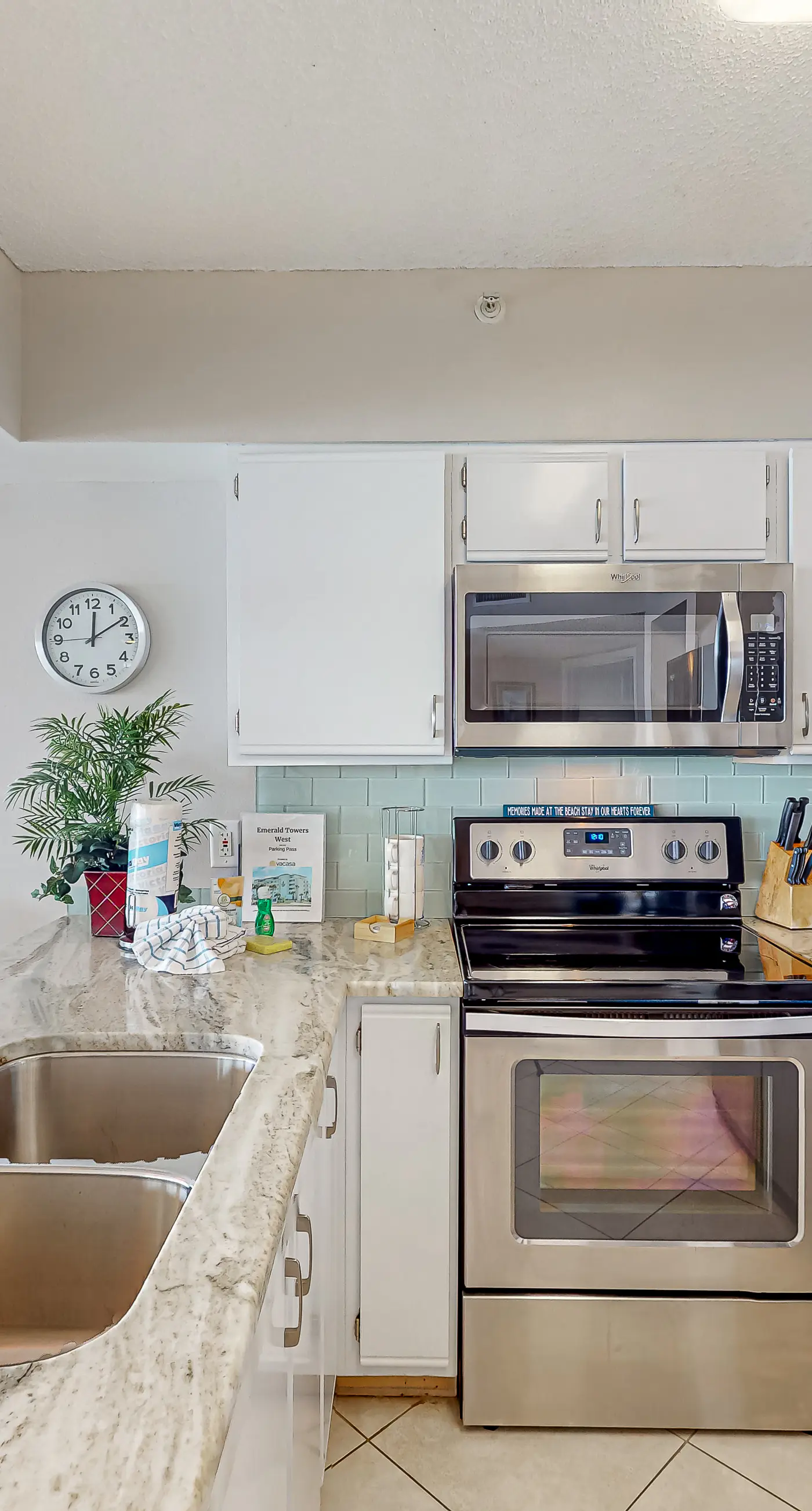 Emerald Towers West 2007 - Lovely escape with great amenities, Gulf view, private WiFi, roomy balcony & W&D