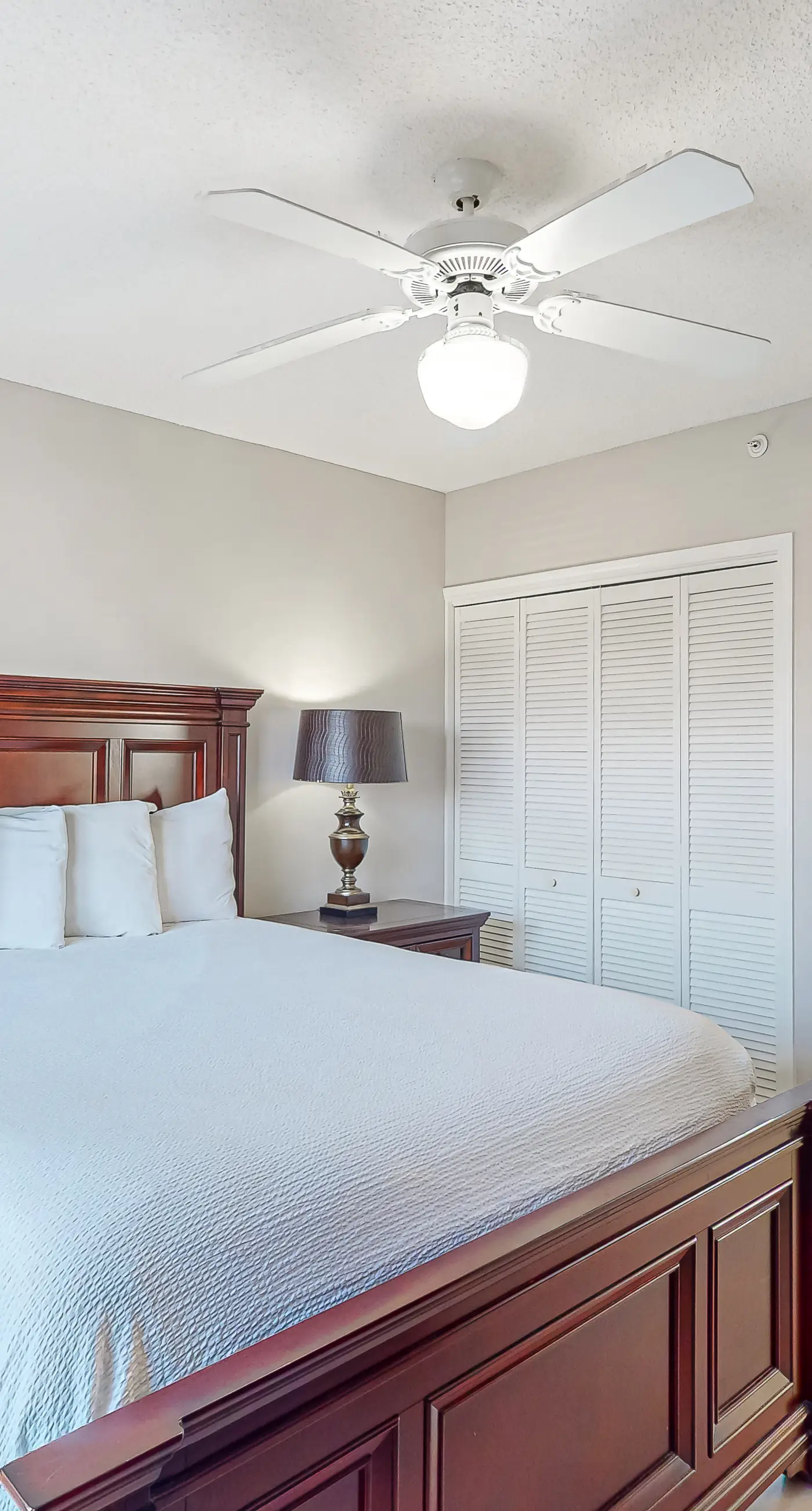 Emerald Towers West 2007 - Lovely escape with great amenities, Gulf view, private WiFi, roomy balcony & W&D