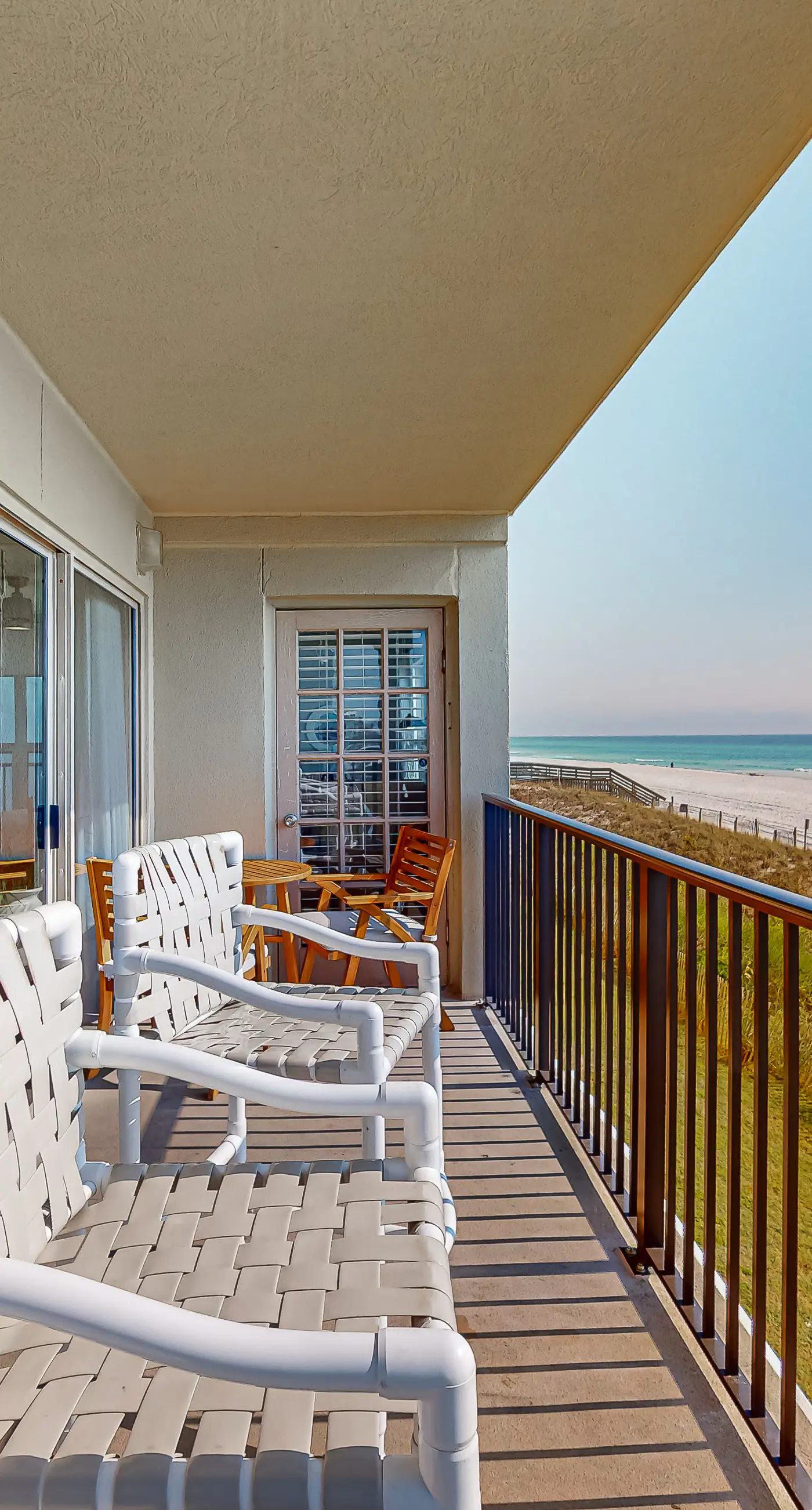 Emerald Towers West 2007 - Lovely escape with great amenities, Gulf view, private WiFi, roomy balcony & W&D