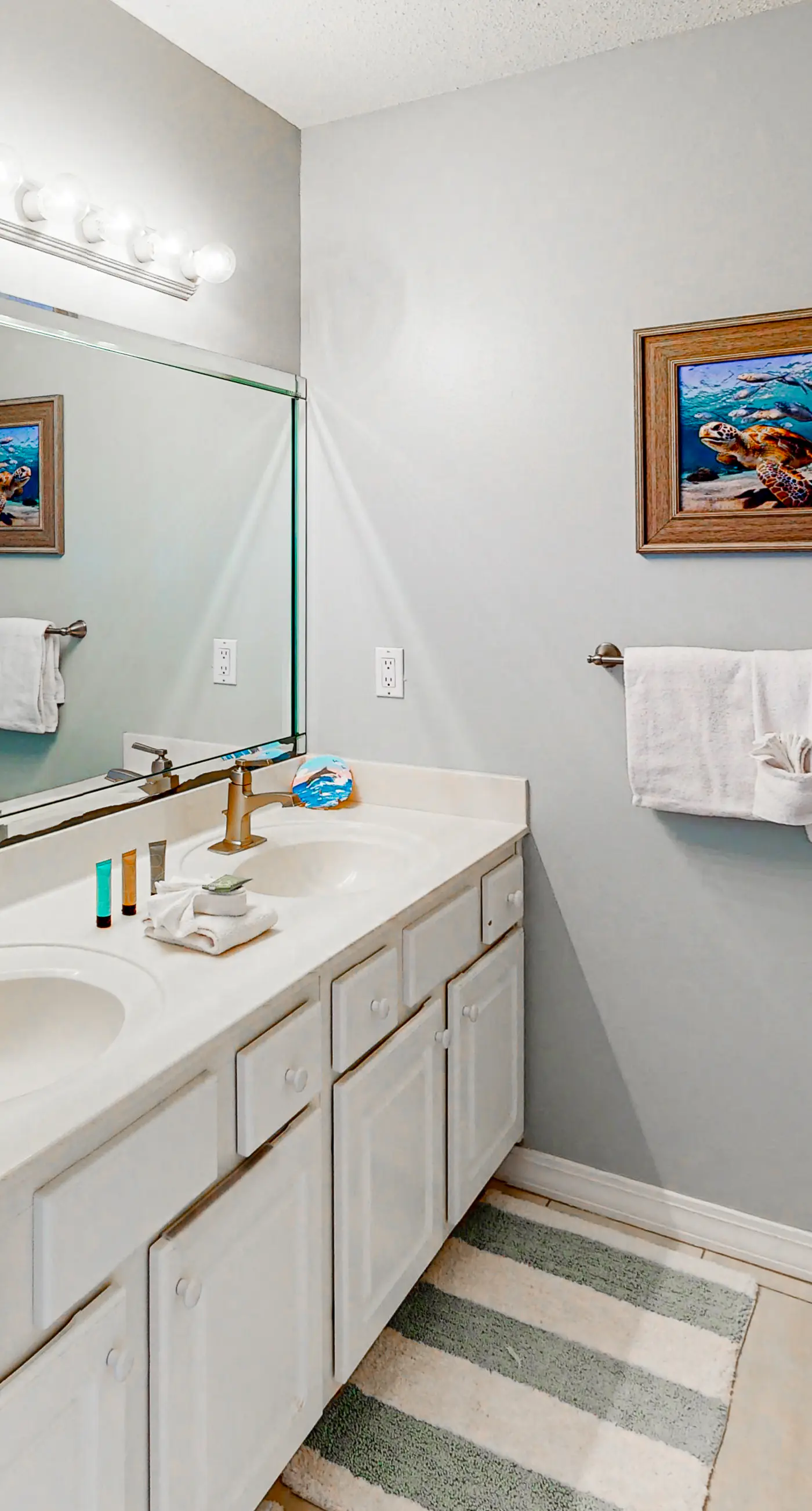 Gulf Dunes 512 - Beachfront condo with gulf views, pool, & balcony - near dining,attractions