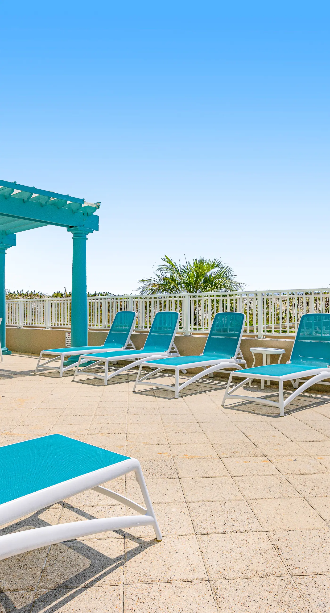 Gulf Dunes 512 - Beachfront condo with gulf views, pool, & balcony - near dining,attractions