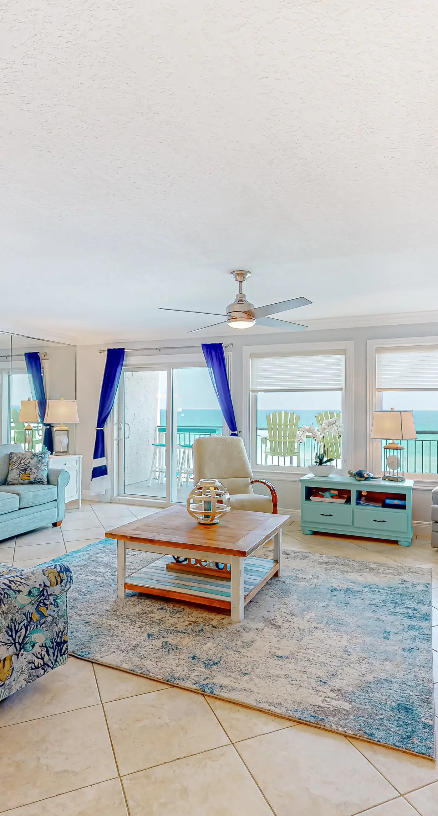 Island Echos 4NO. Fourth-floor Gulf-front condo with pool, gym, & amazing views