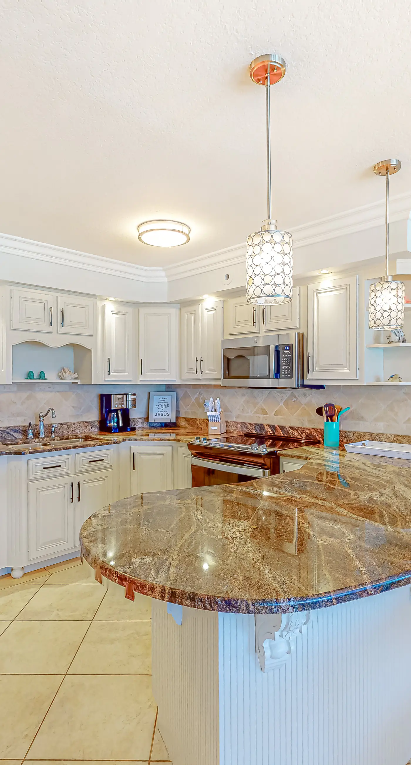 Fourth-floor Gulf-front condo with pool, gym, & amazing views