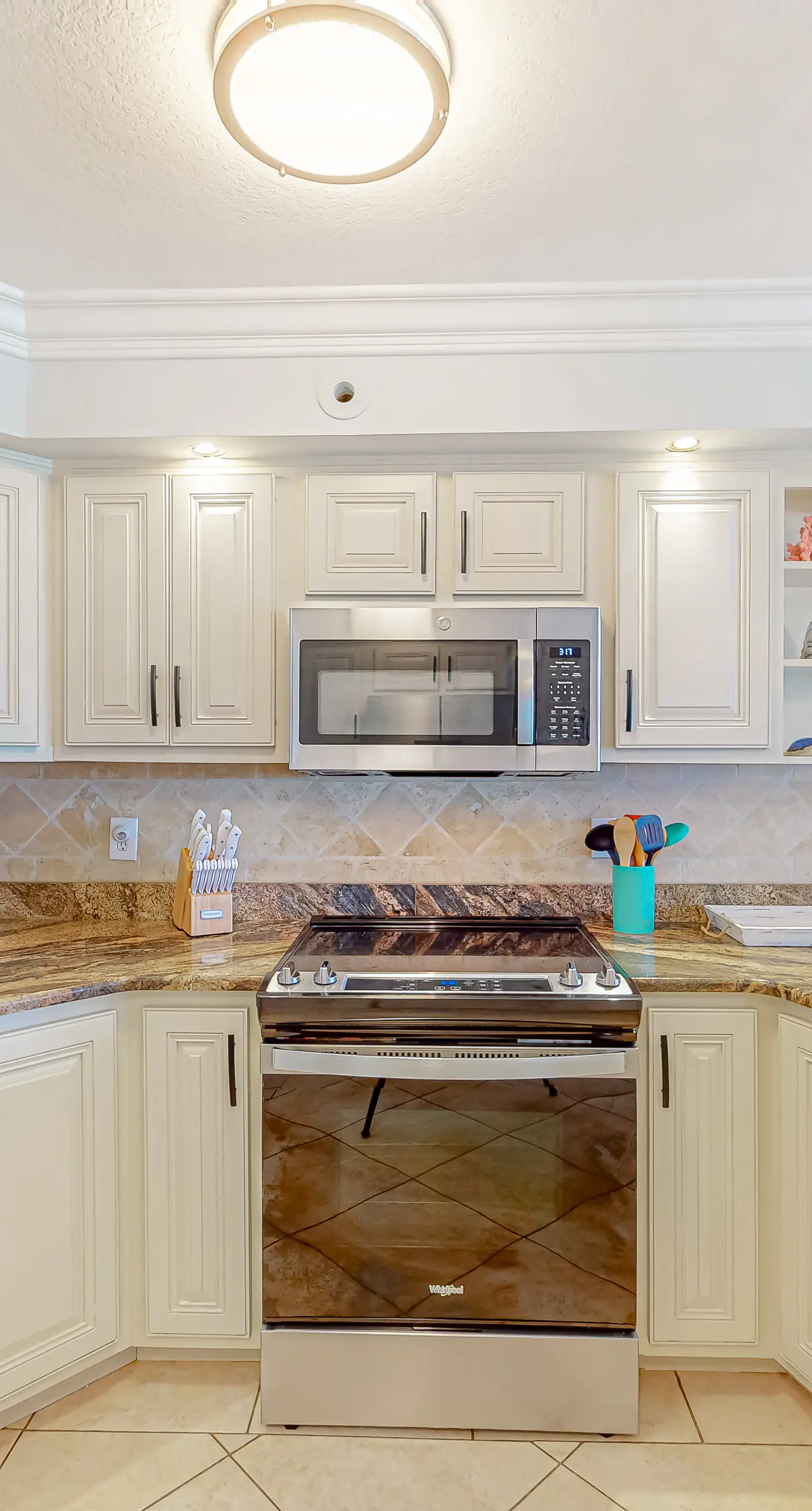 Fourth-floor Gulf-front condo with pool, gym, & amazing views