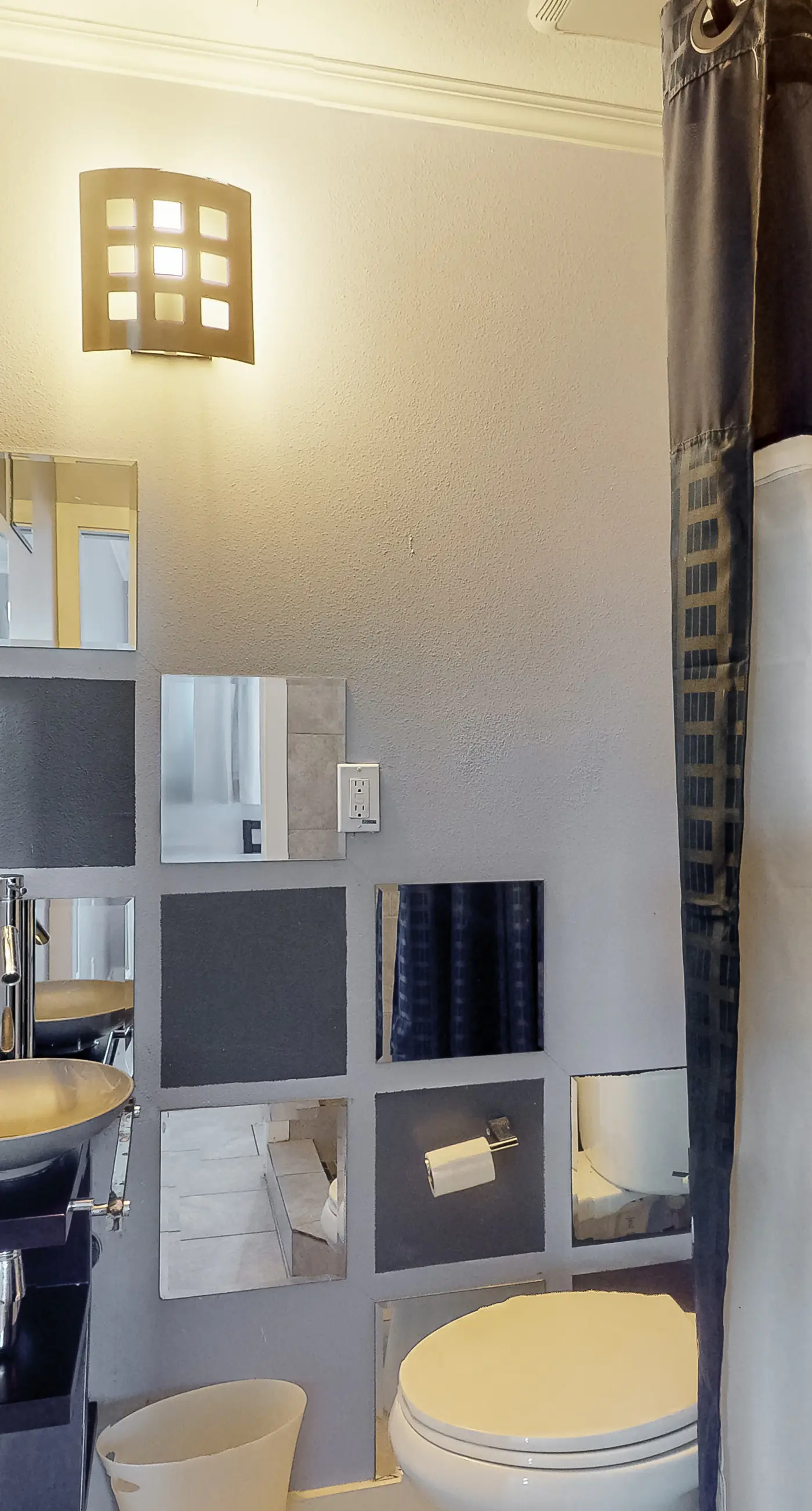 Island Gardens 103 - Dog-friendly Condo with a Private washer&dryer and Patio