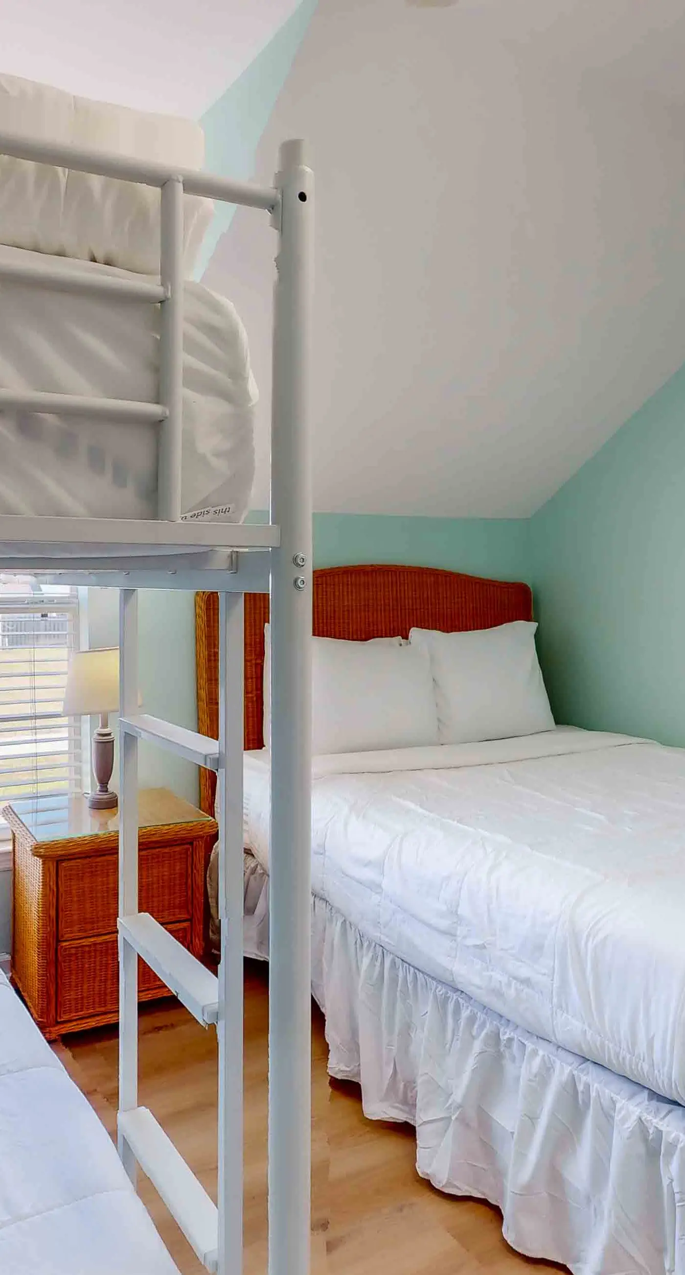 Family-Friendly Home w/ Shared Pool, High-Speed WiFi, Washer/Dryer, & Central AC