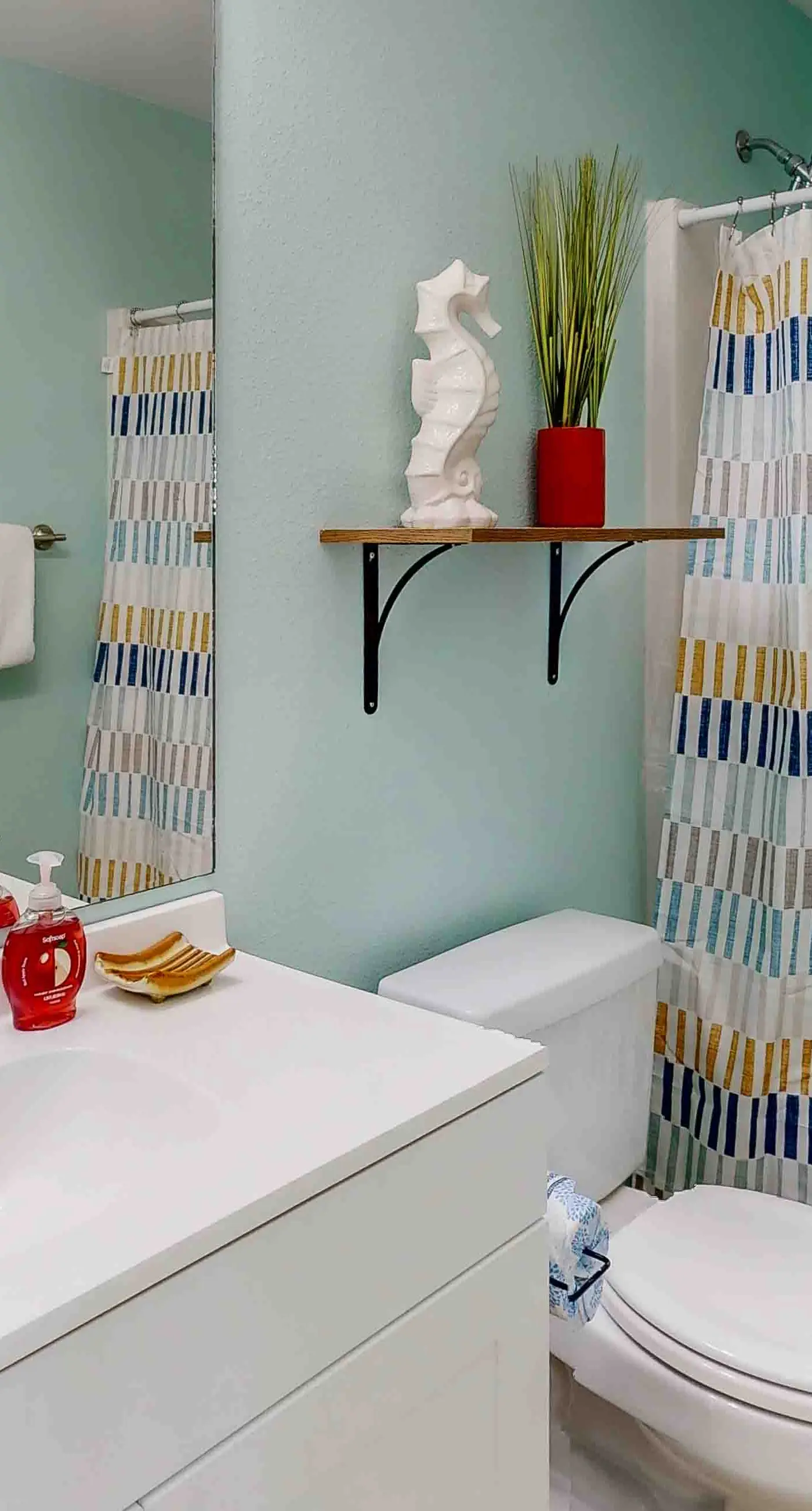 Family-Friendly Home w/ Shared Pool, High-Speed WiFi, Washer/Dryer, & Central AC