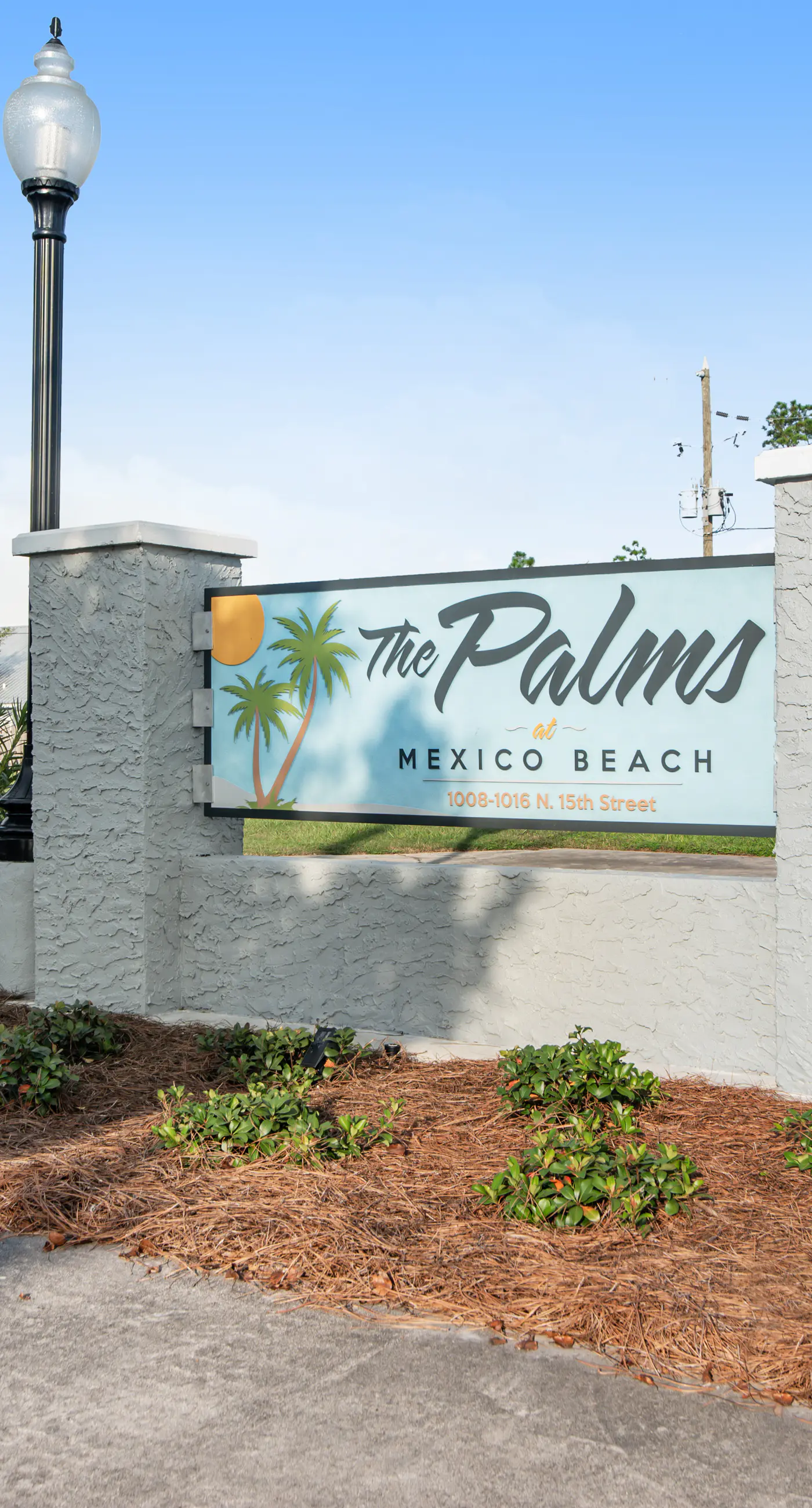 Family-Friendly Home w/ Shared Pool, High-Speed WiFi, Washer/Dryer, & Central AC