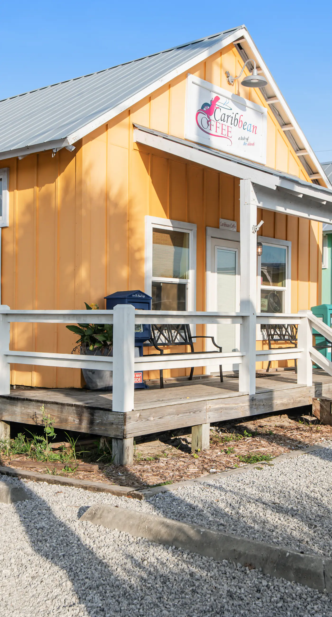 Family-Friendly Home w/ Shared Pool, High-Speed WiFi, Washer/Dryer, & Central AC