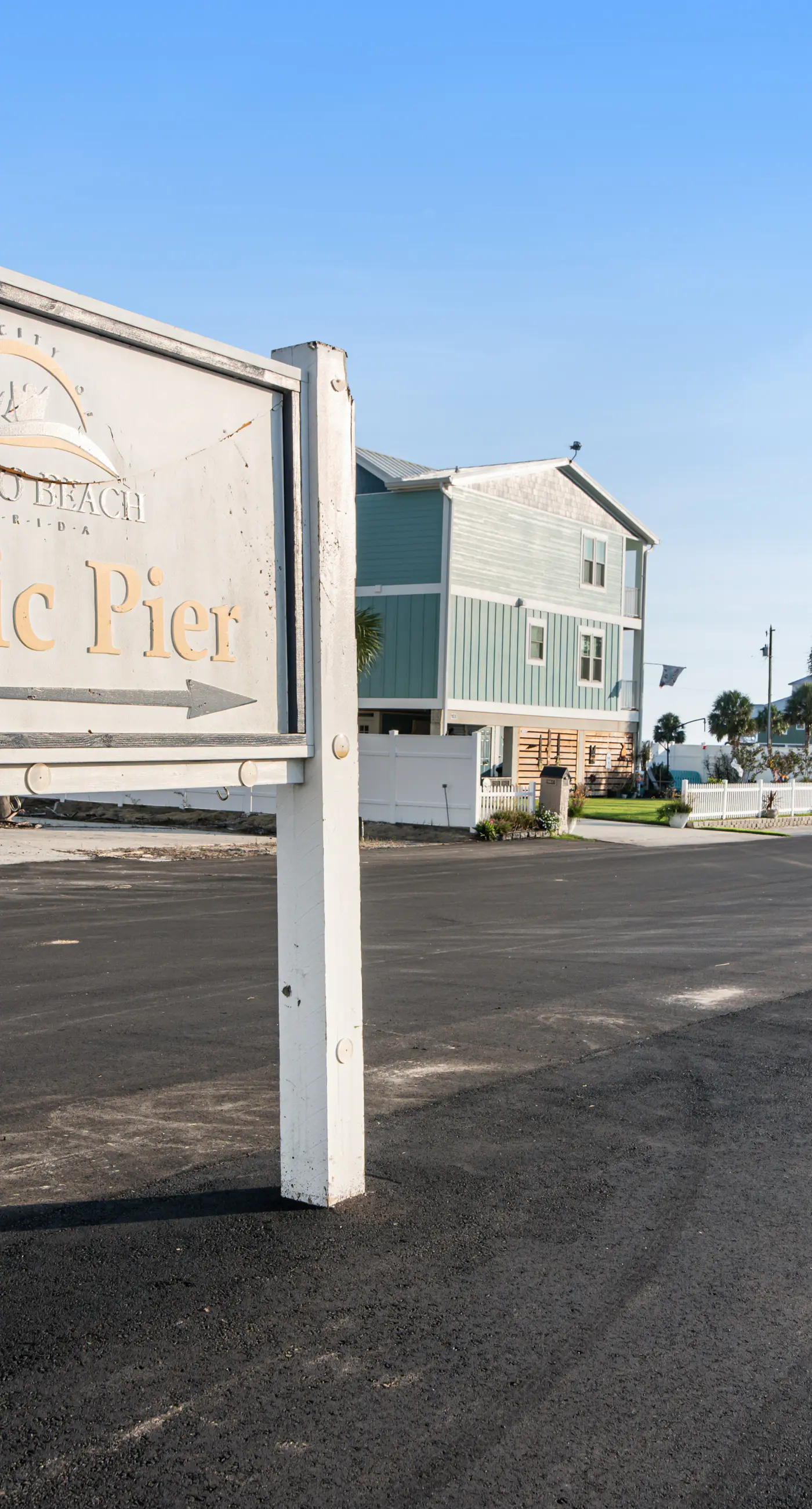 Family-Friendly Home w/ Shared Pool, High-Speed WiFi, Washer/Dryer, & Central AC