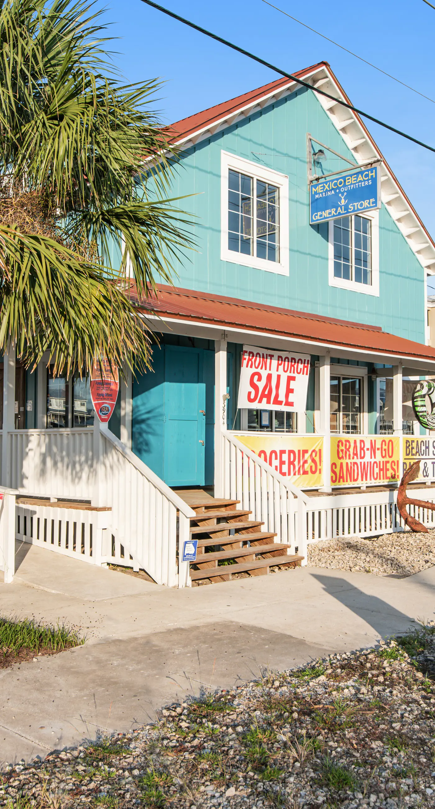 Family-Friendly Home w/ Shared Pool, High-Speed WiFi, Washer/Dryer, & Central AC