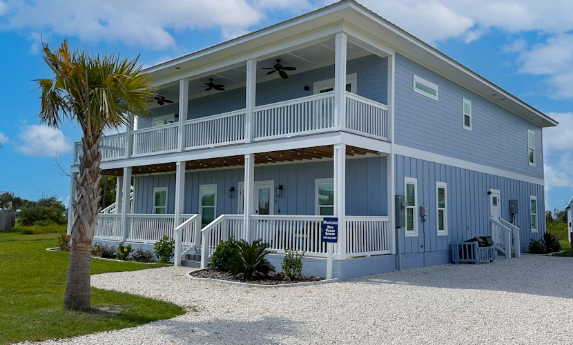 Gorgeous beach home with new swimming pool