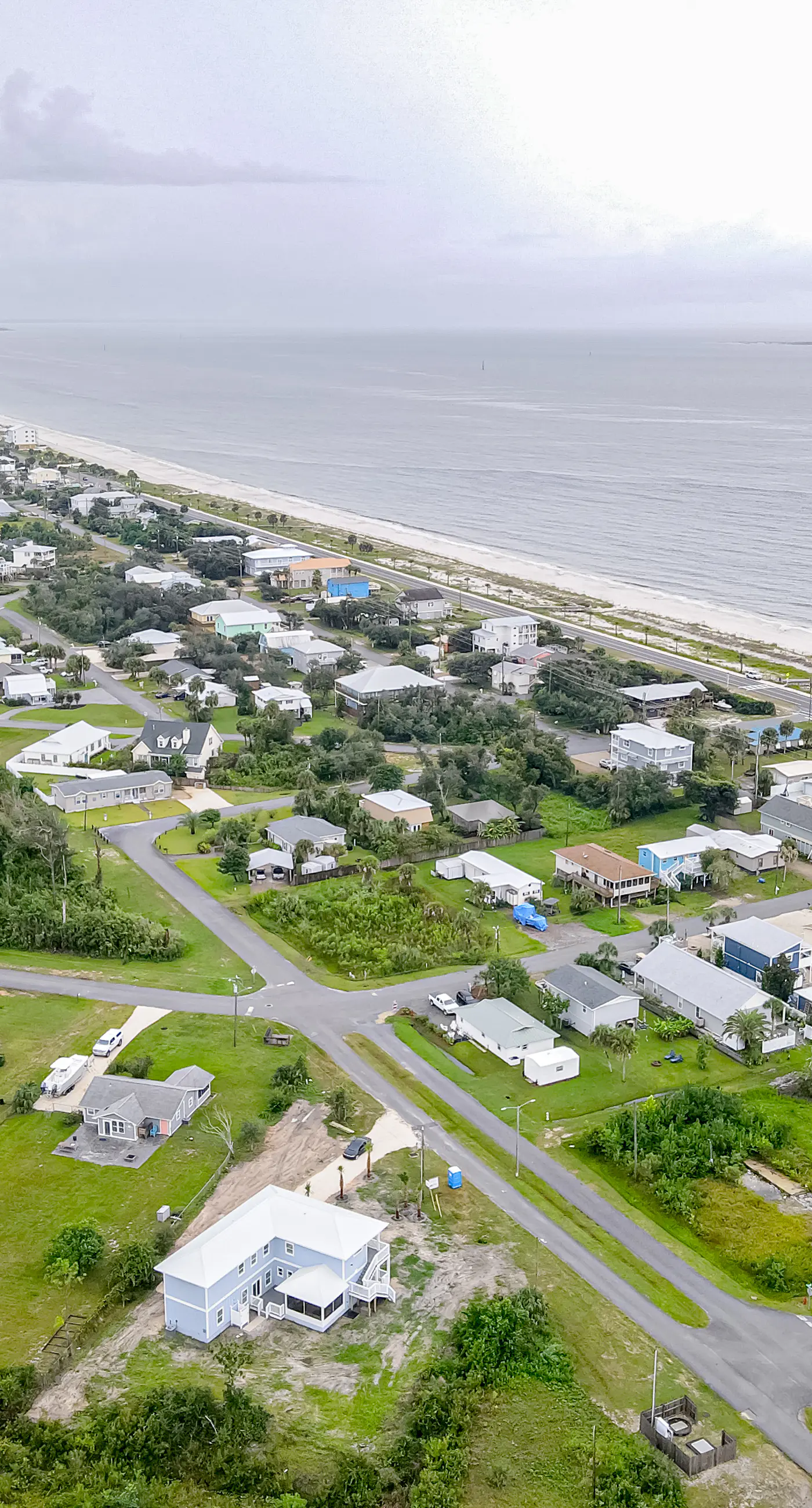 Gorgeous beach home with new swimming pool