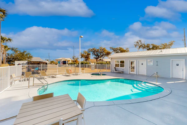 Water-view condo with hot tub, pool, fitness room & balcony - dog-friendly