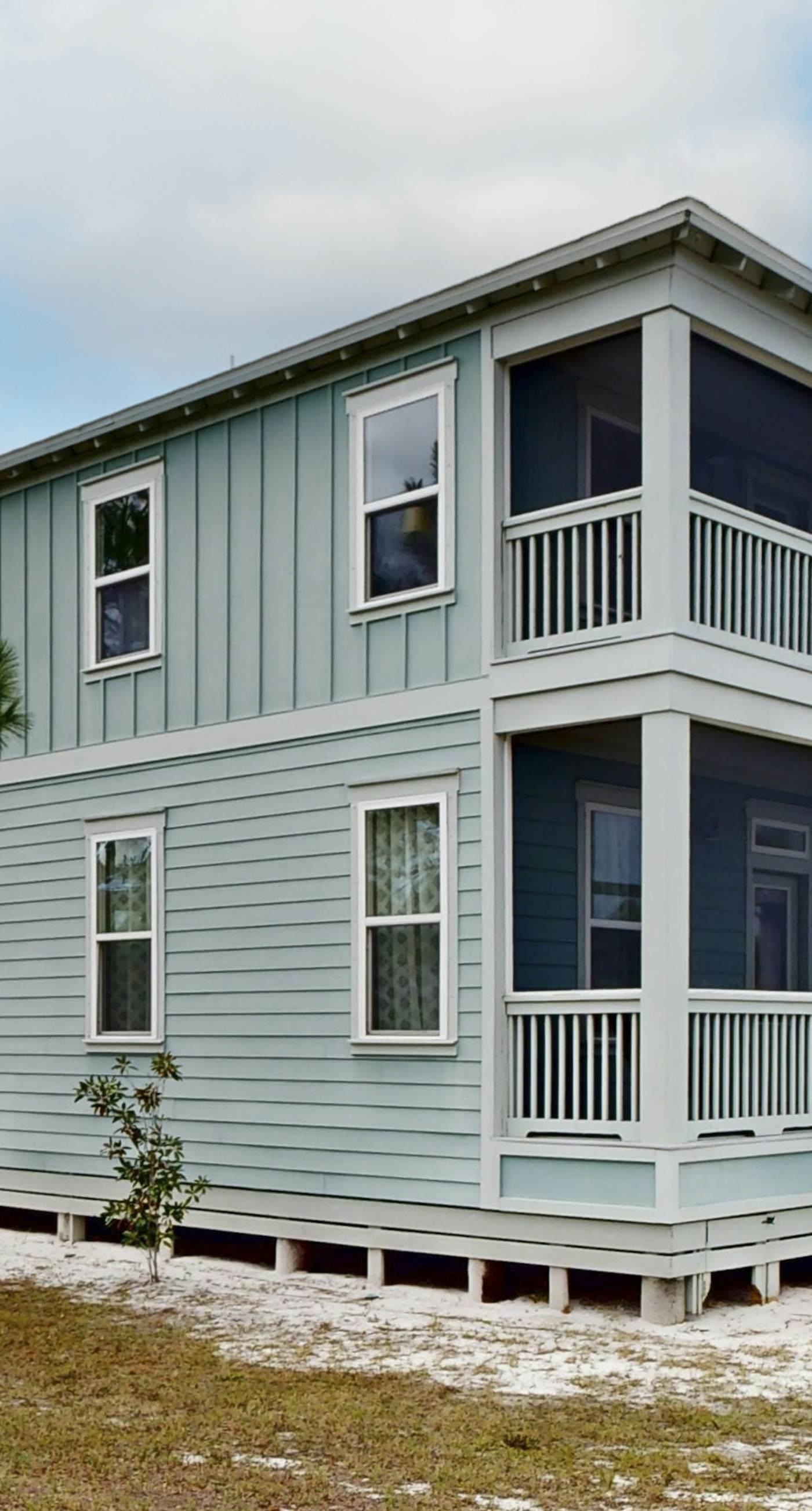 Lovely Home w/ Screened-In Porches, Balcony & Shared Pool - Walk to the Beach