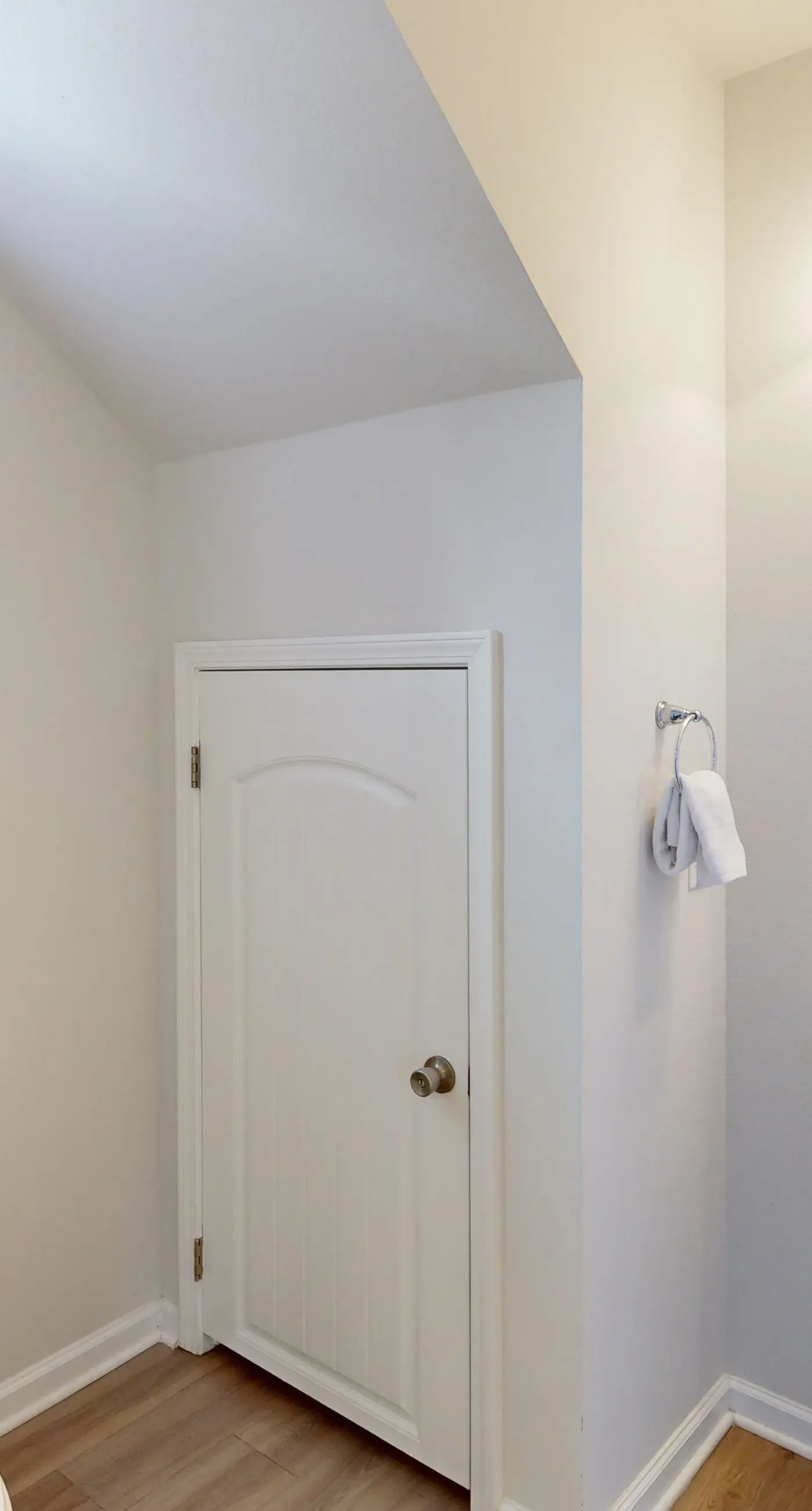 Lovely Home w/ Screened-In Porches, Balcony & Shared Pool - Walk to the Beach