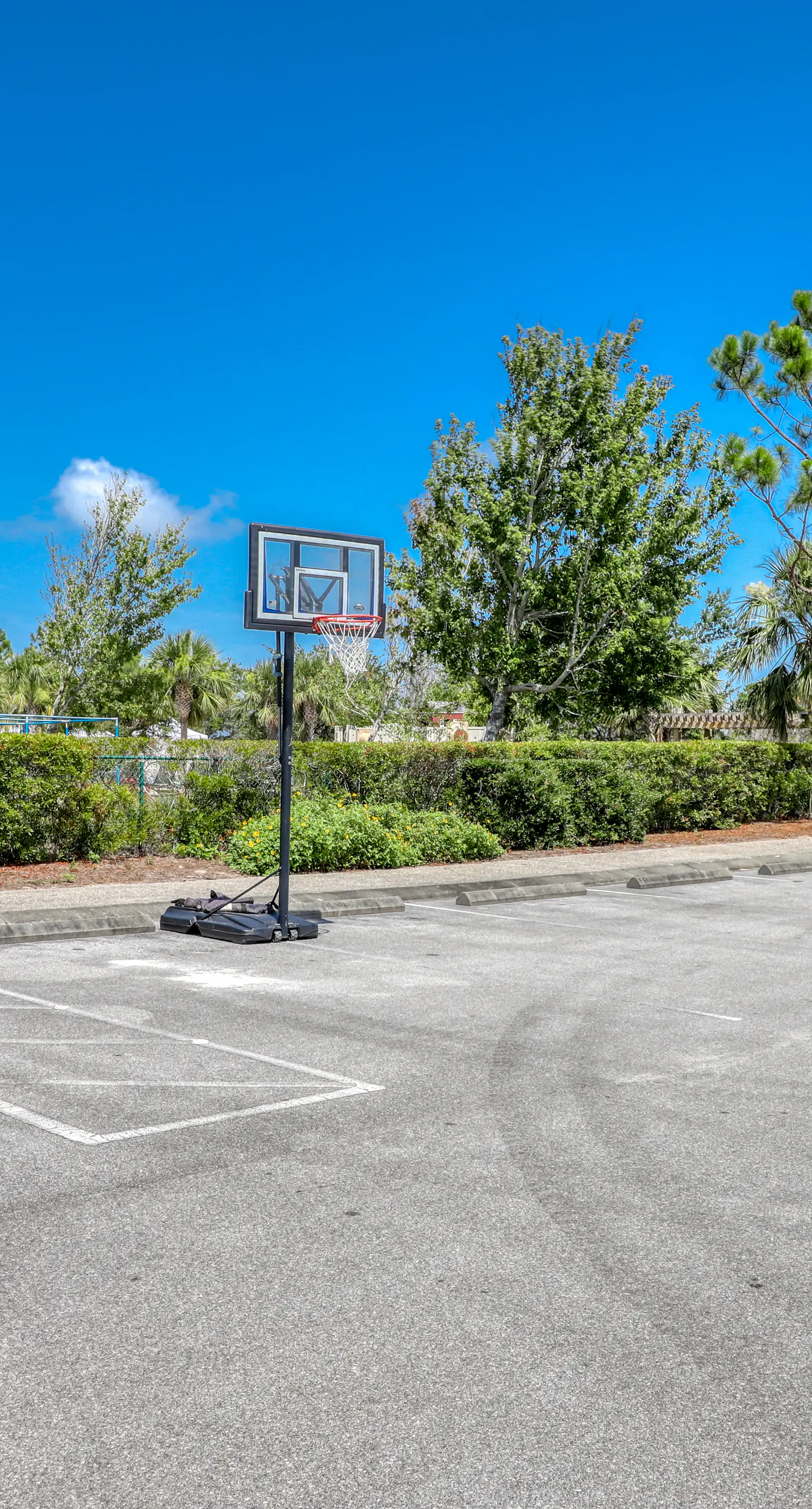Lovely Home w/ Screened-In Porches, Balcony & Shared Pool - Walk to the Beach