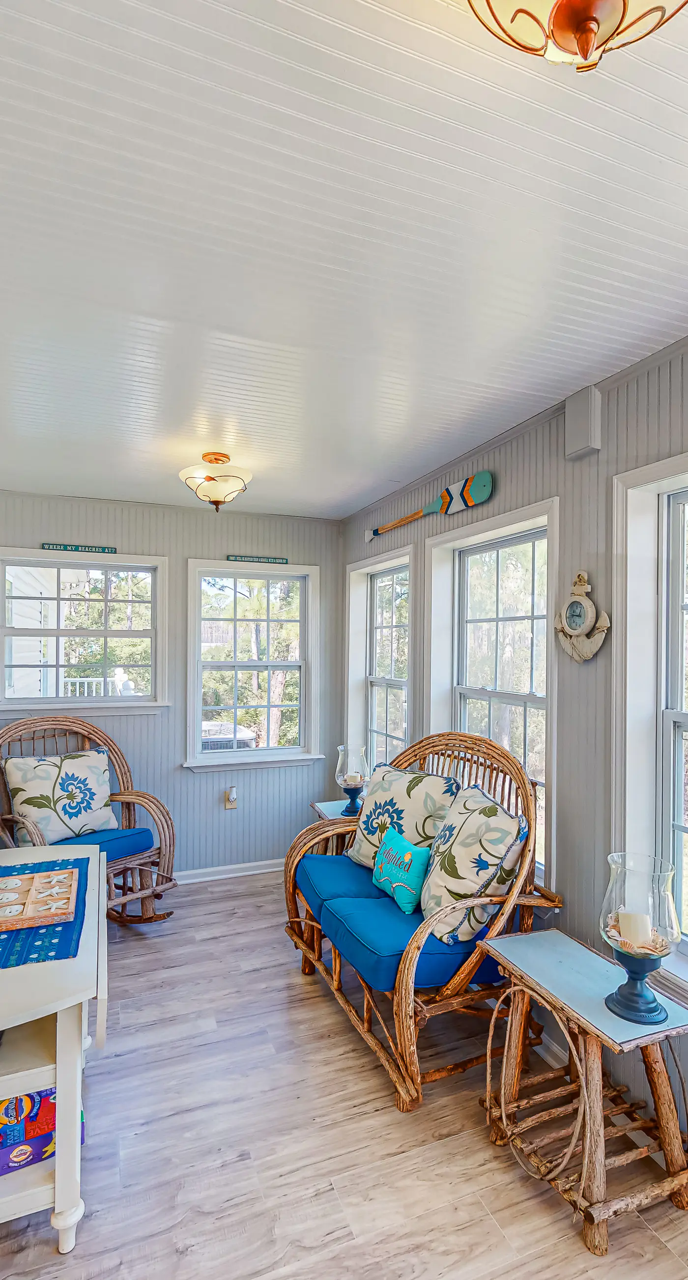 Inviting home near the beach with large decks & charming interior - dog-friendly