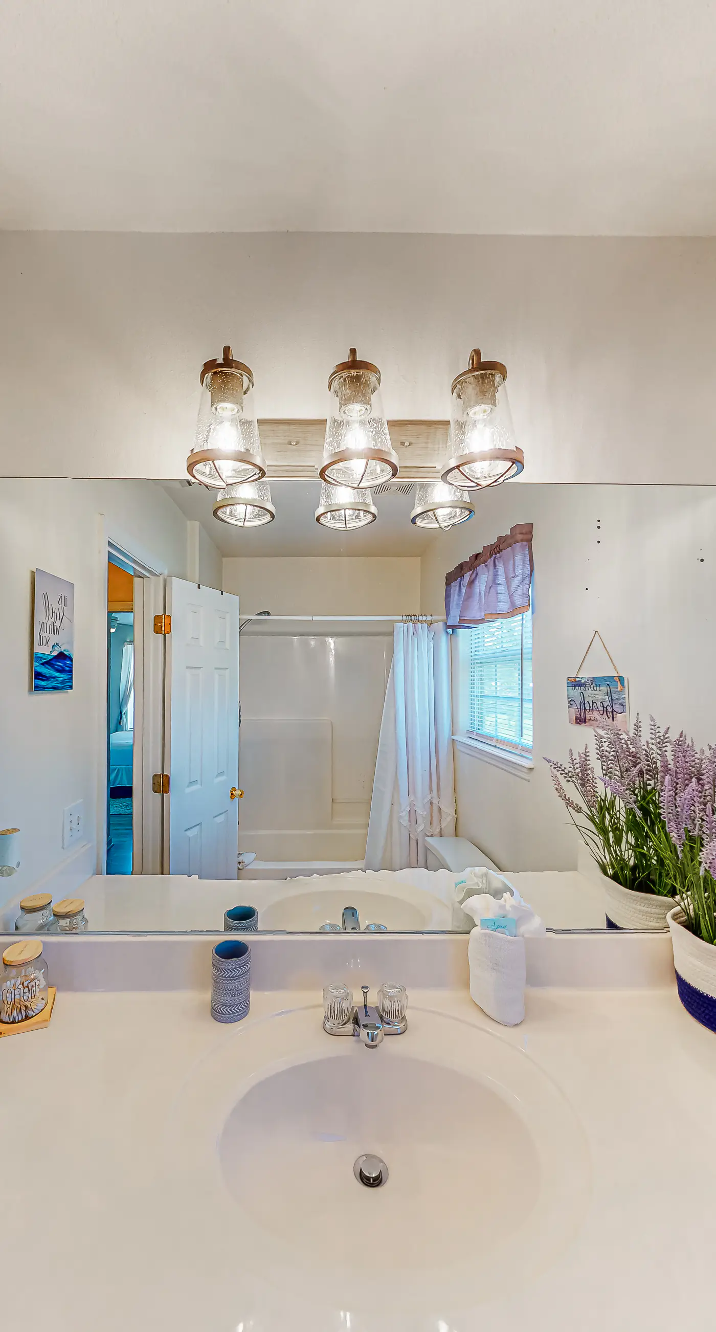 Inviting home near the beach with large decks & charming interior - dog-friendly