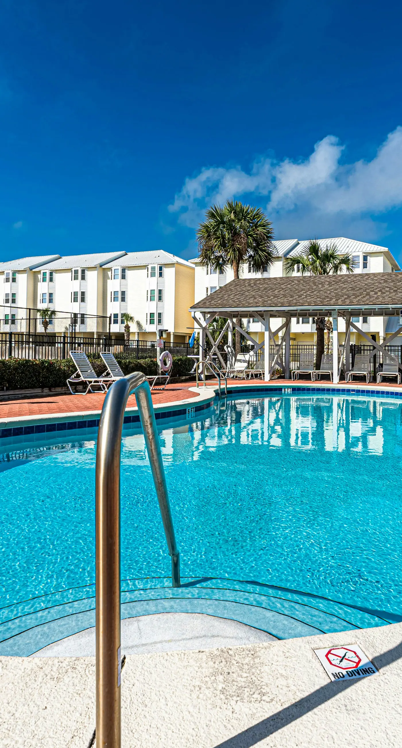 Gorgeous coastal home with shared pool and easy beach access