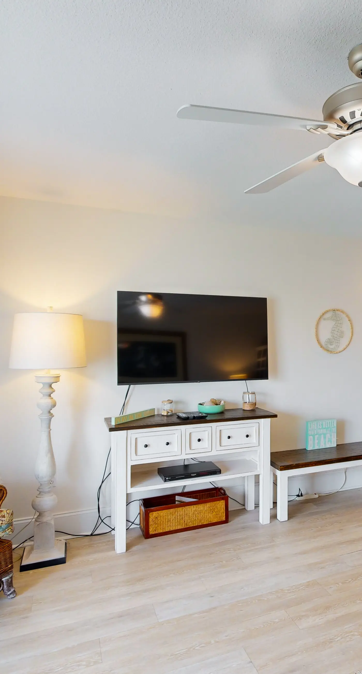 Gorgeous coastal home with shared pool and easy beach access