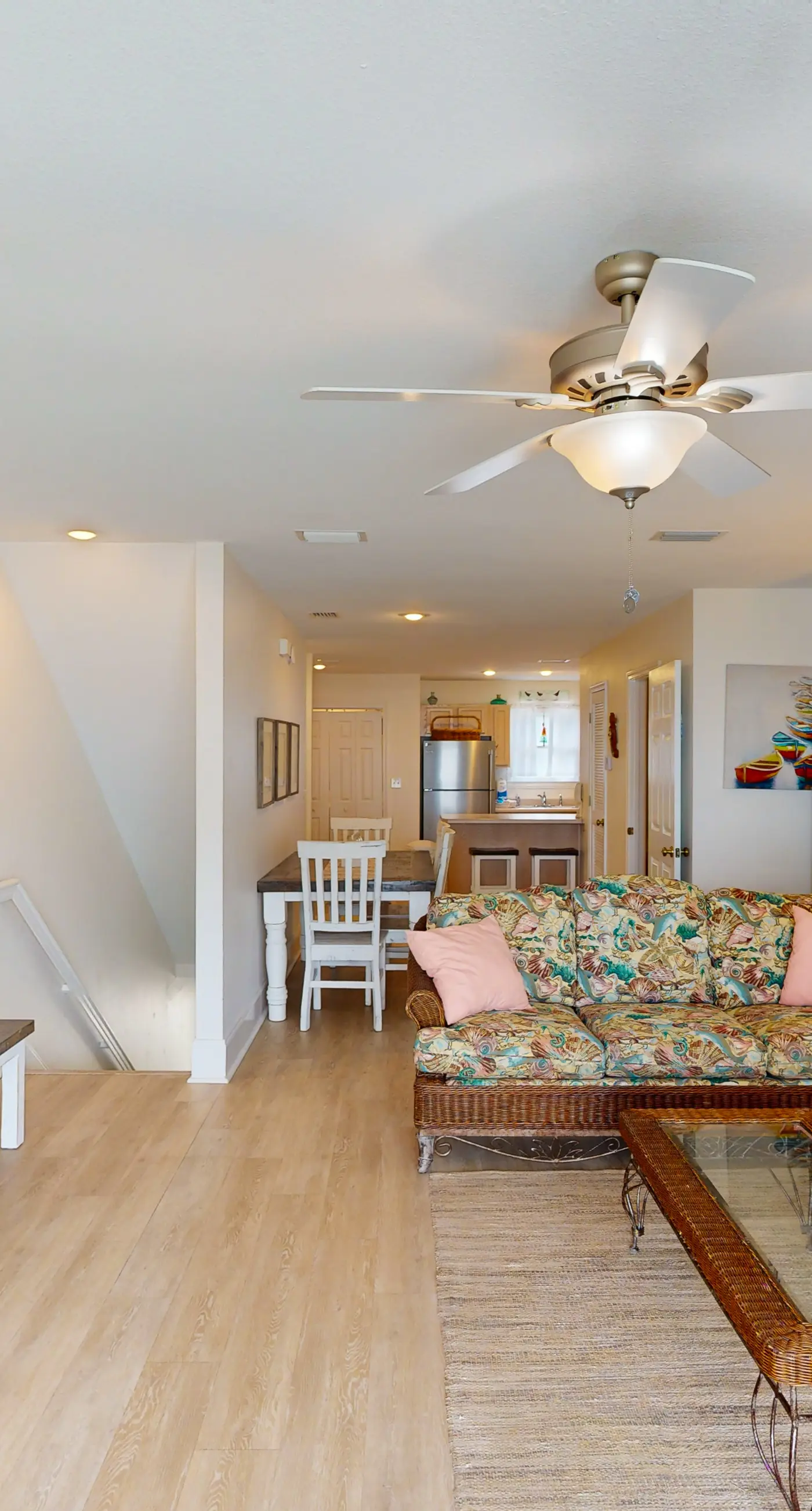 Gorgeous coastal home with shared pool and easy beach access