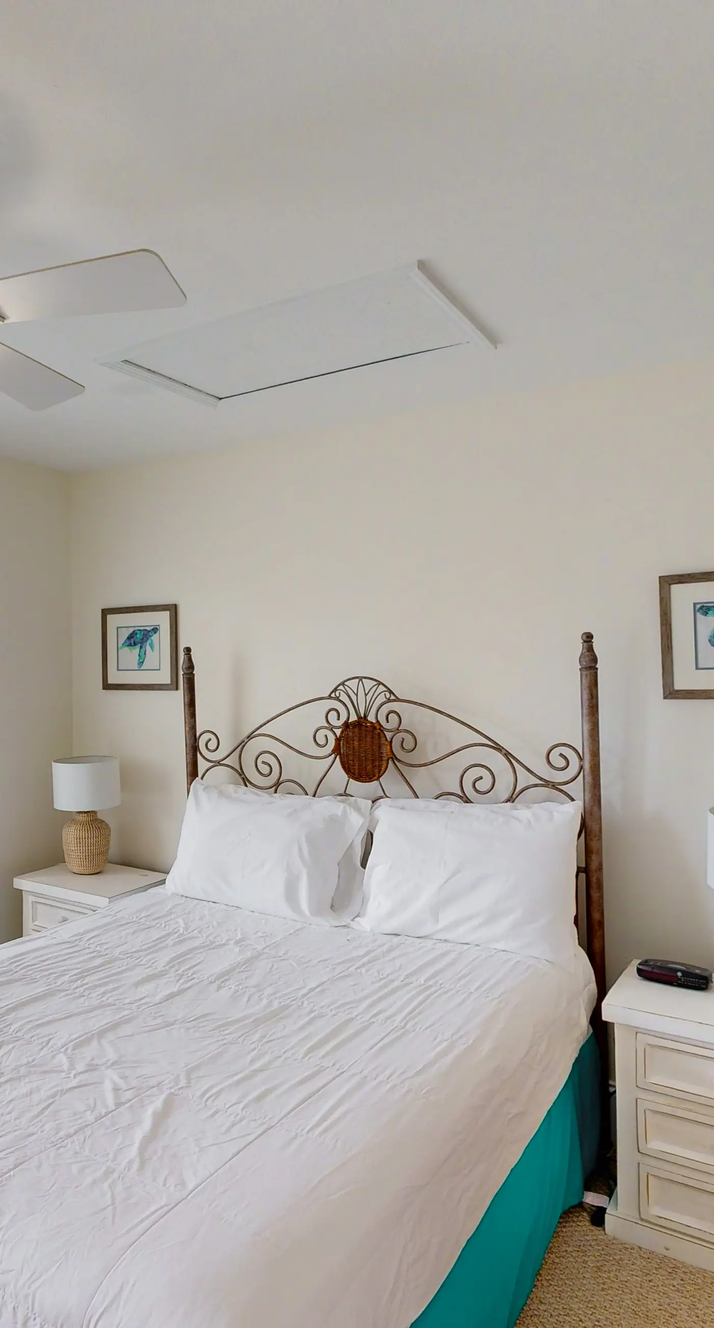 Gorgeous coastal home with shared pool and easy beach access