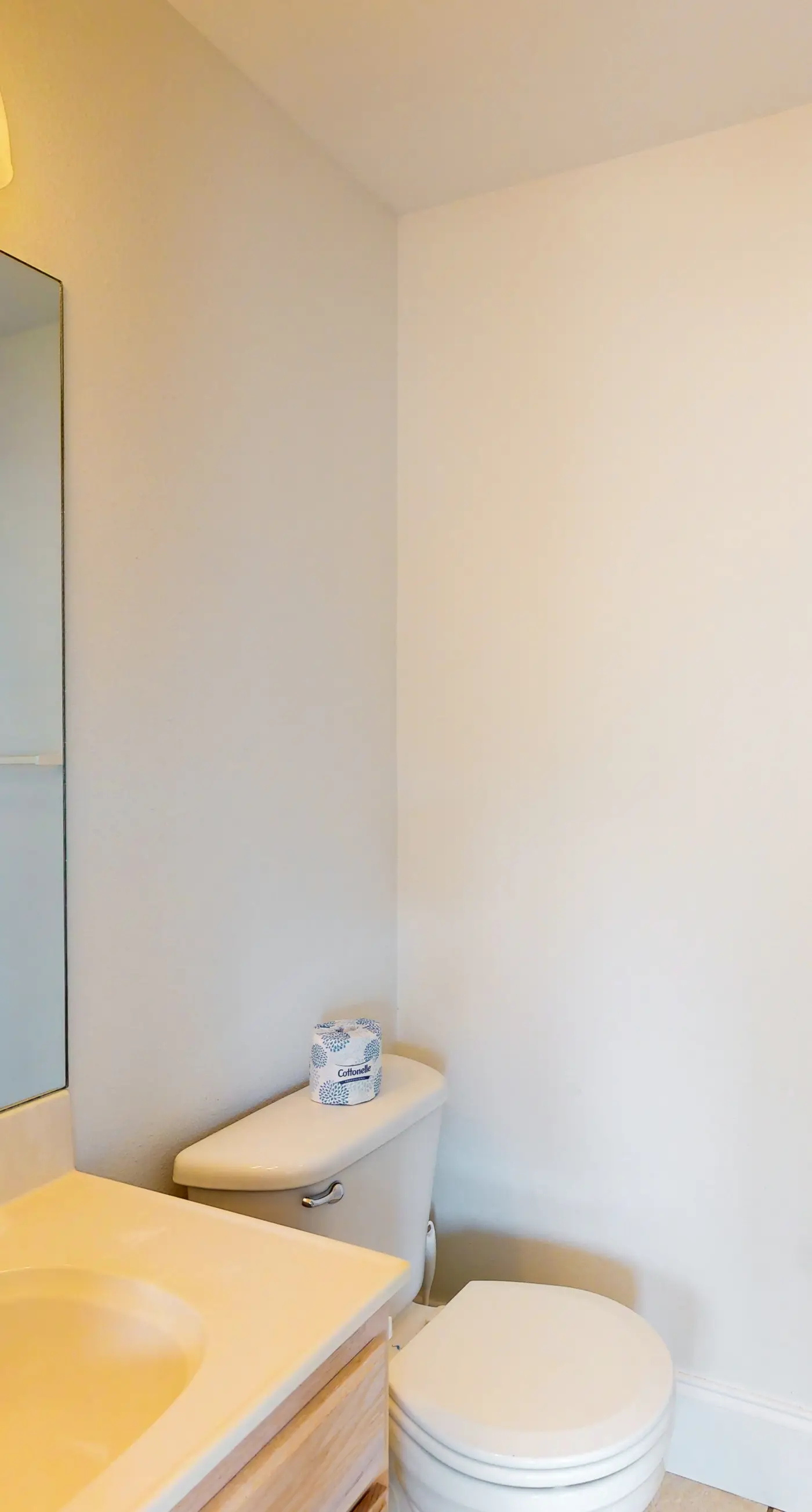 Gorgeous coastal home with shared pool and easy beach access