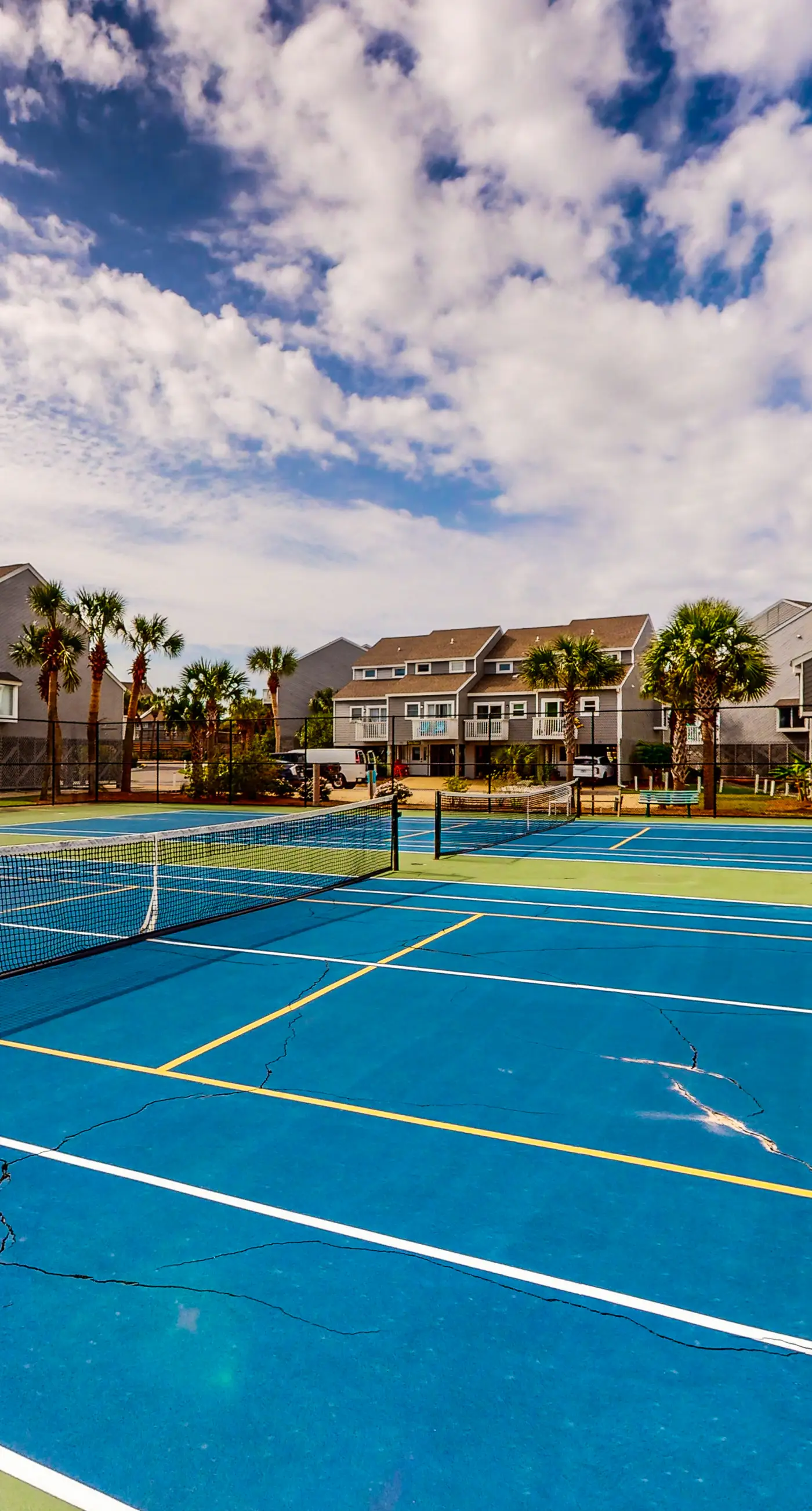 Gorgeous coastal home with shared pool and easy beach access