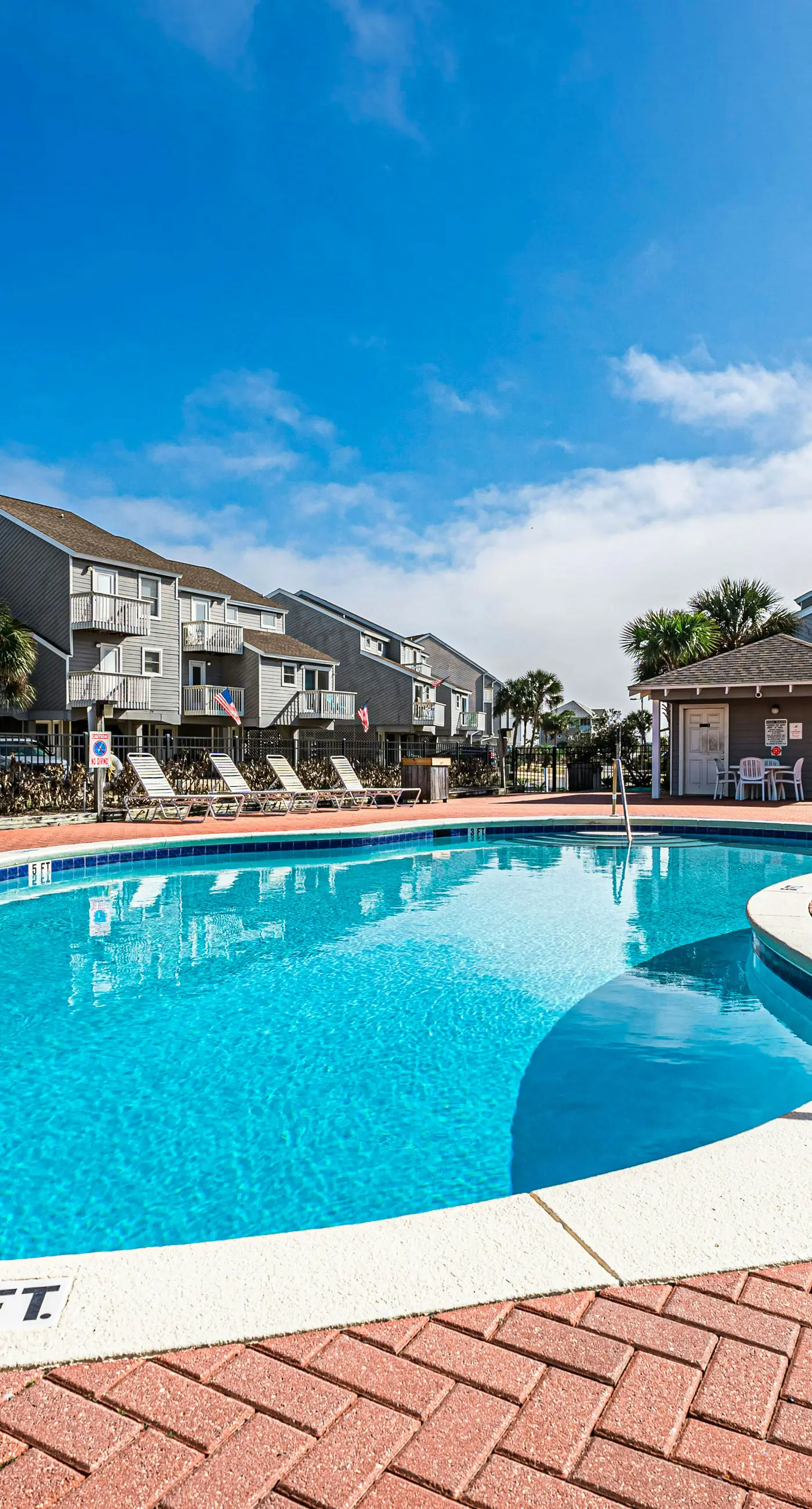 Gorgeous coastal home with shared pool and easy beach access