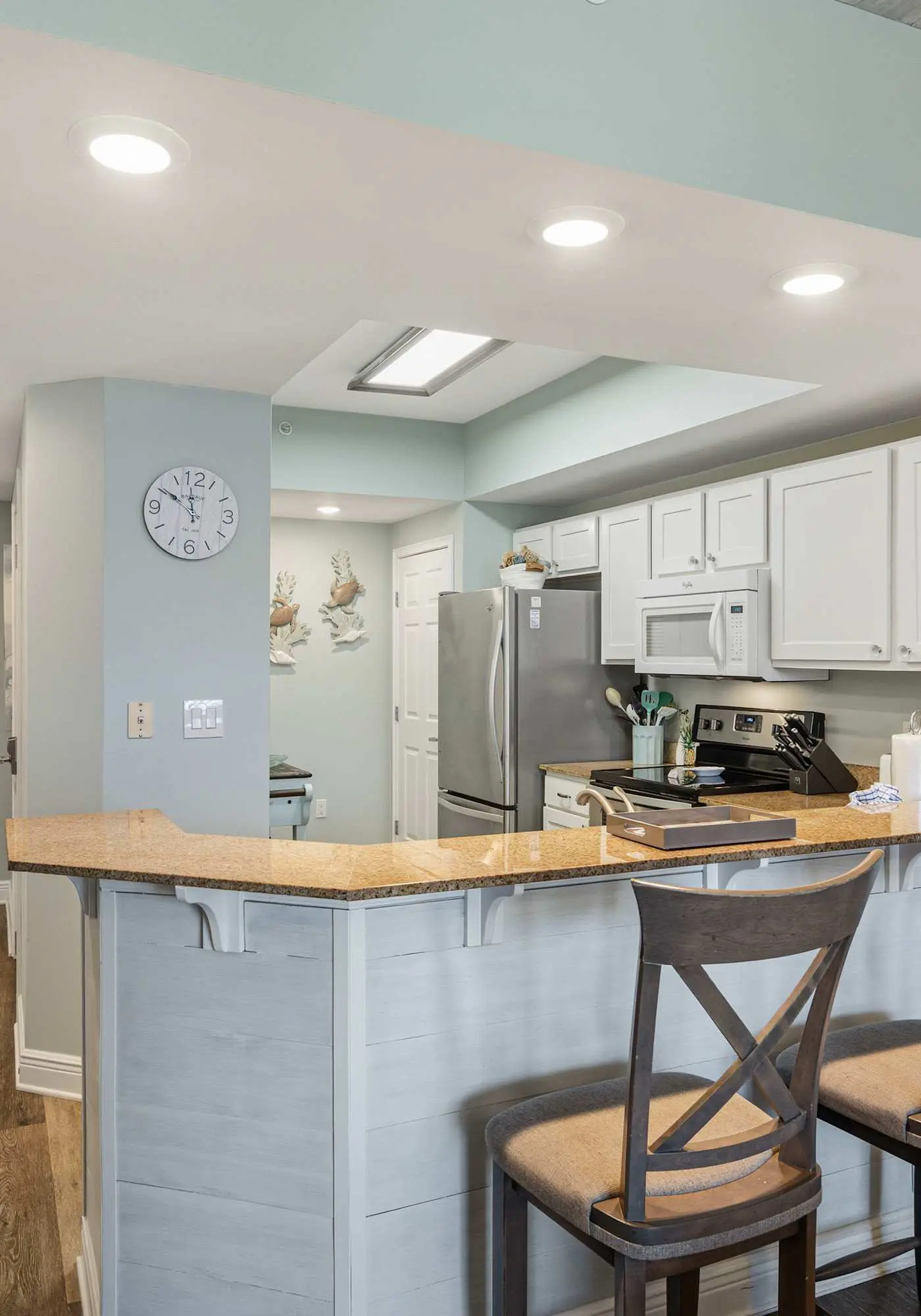 Fourth Floor Oceanfront Condo with Shared Pool, High-Speed WiFi, & Central AC