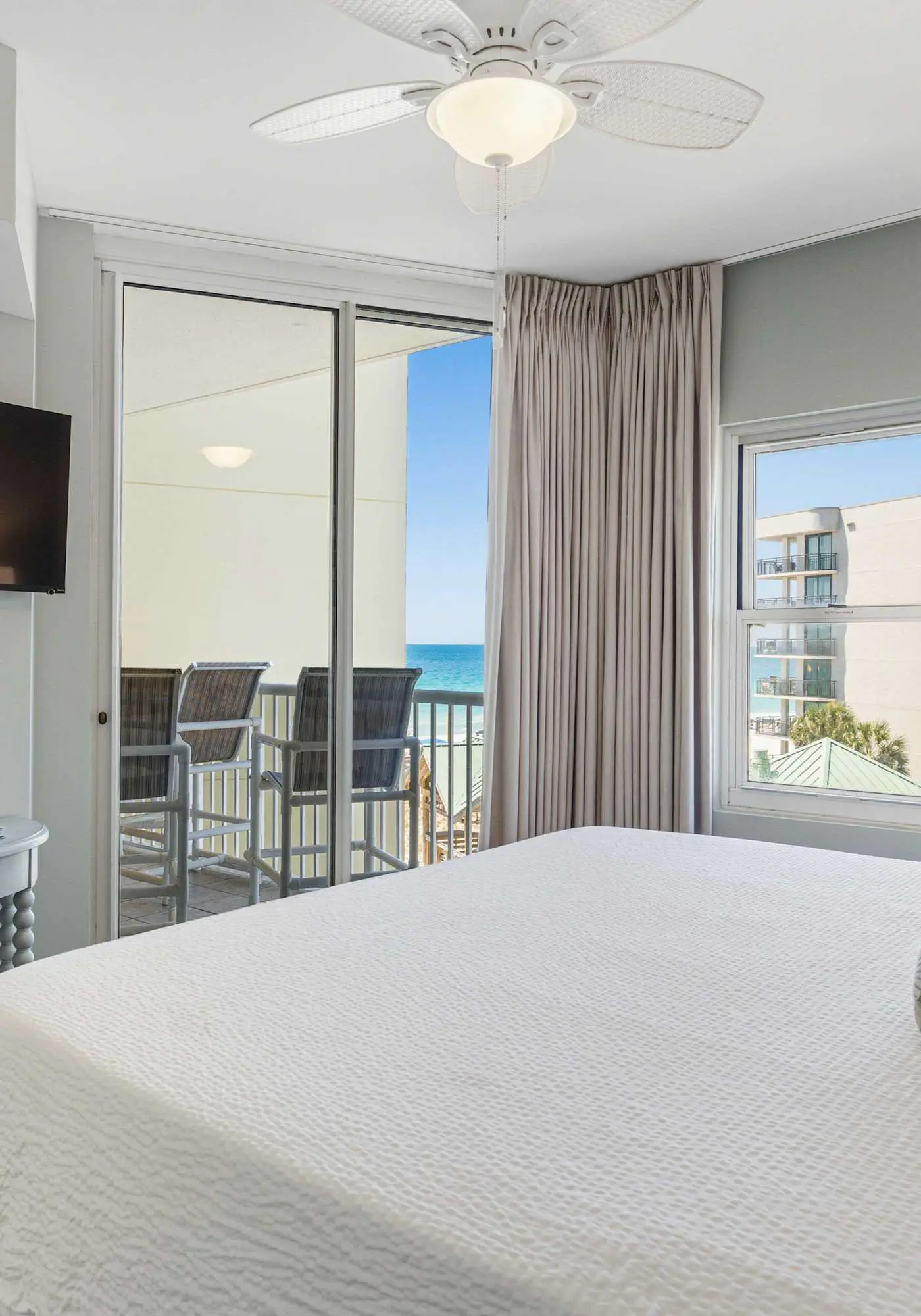 Fourth Floor Oceanfront Condo with Shared Pool, High-Speed WiFi, & Central AC