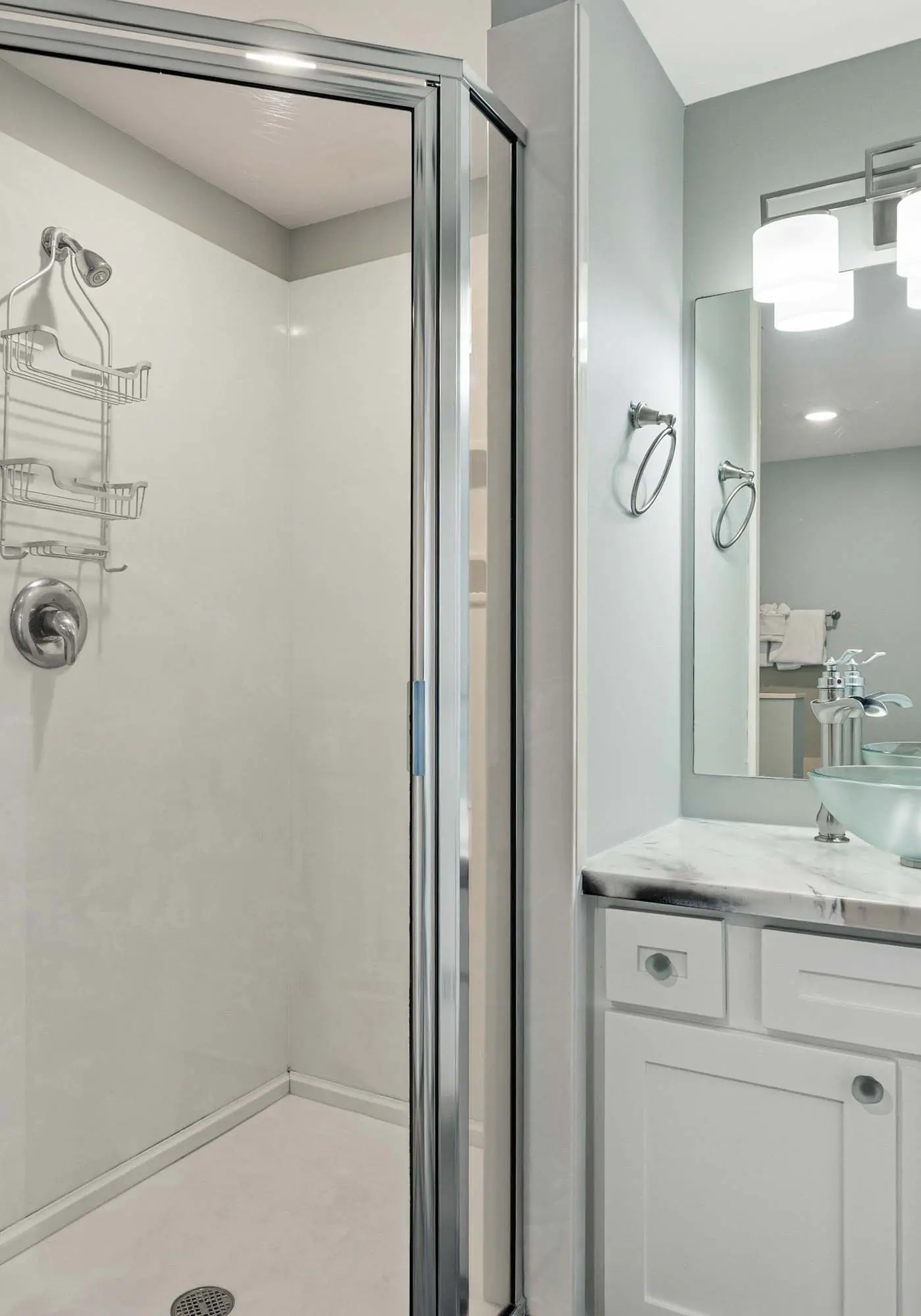 Fourth Floor Oceanfront Condo with Shared Pool, High-Speed WiFi, & Central AC