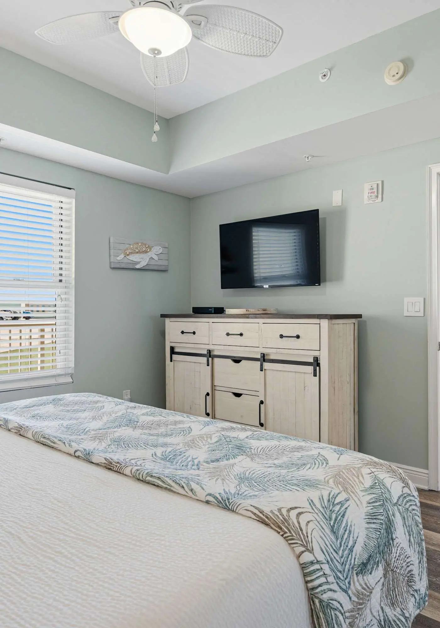 Fourth Floor Oceanfront Condo with Shared Pool, High-Speed WiFi, & Central AC