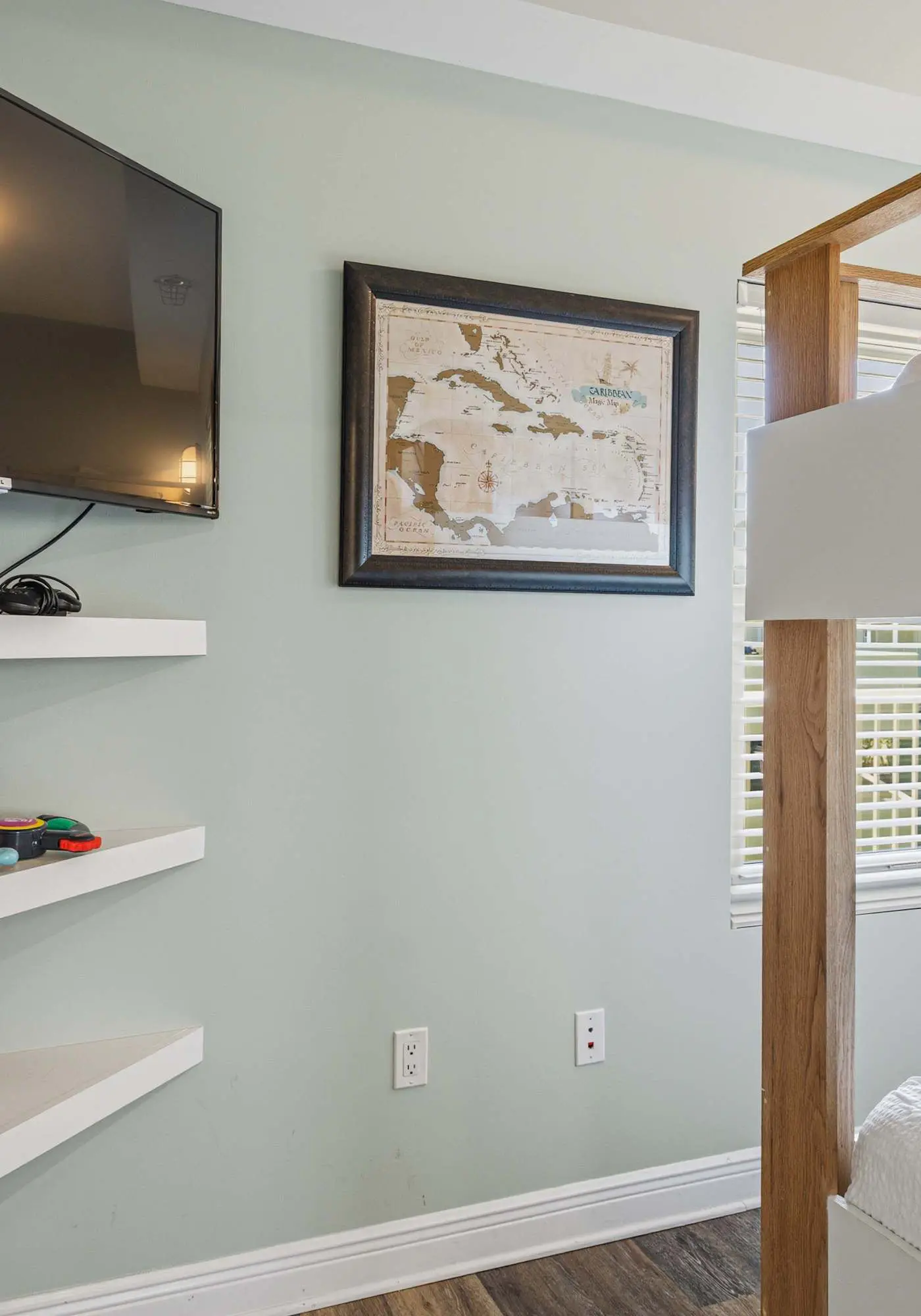 Fourth Floor Oceanfront Condo with Shared Pool, High-Speed WiFi, & Central AC