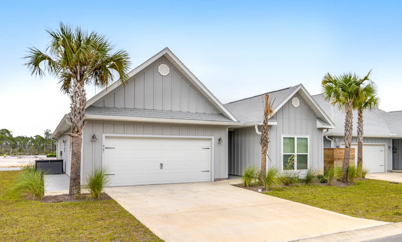 Newly built suite with shimmering pool & central AC - just steps from the beach
