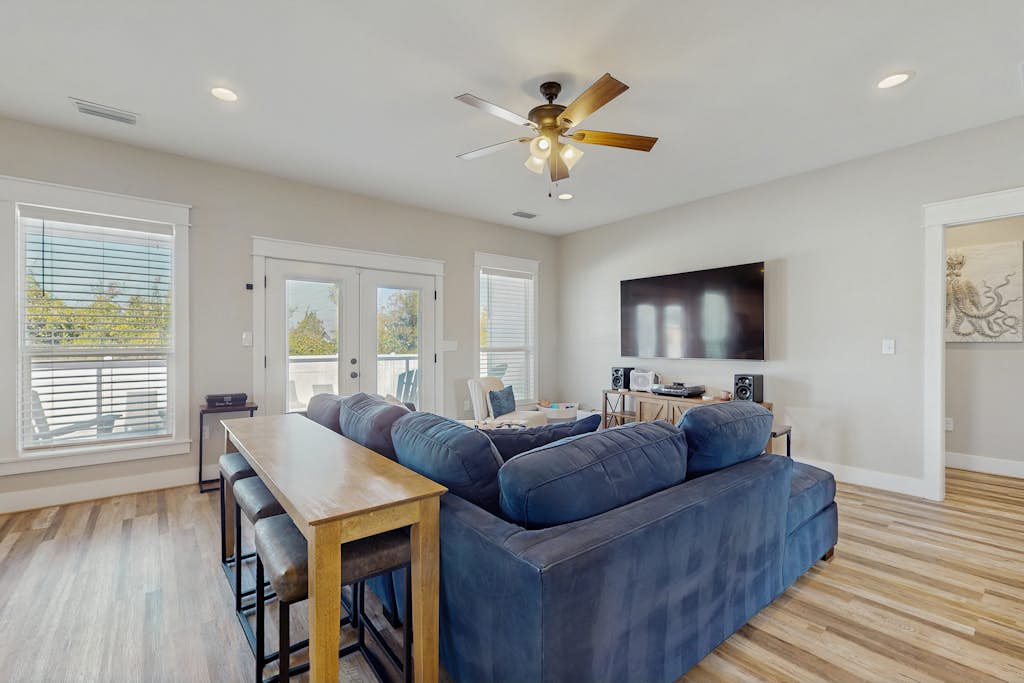 Dog friendly, coastal retreat with fenced yard, private pool, golf cart and cove