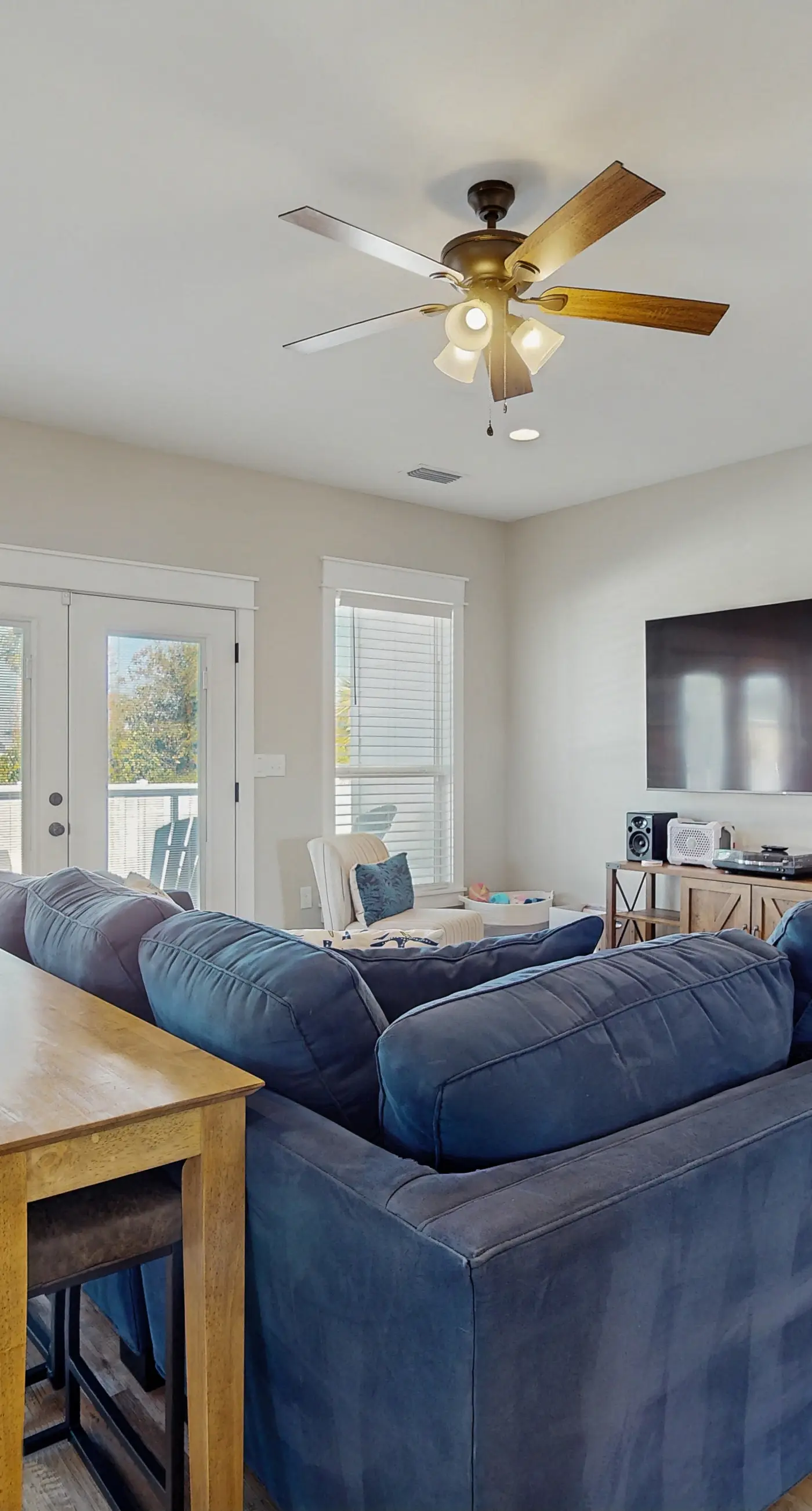 Dog friendly, coastal retreat with fenced yard, private pool, golf cart and cove