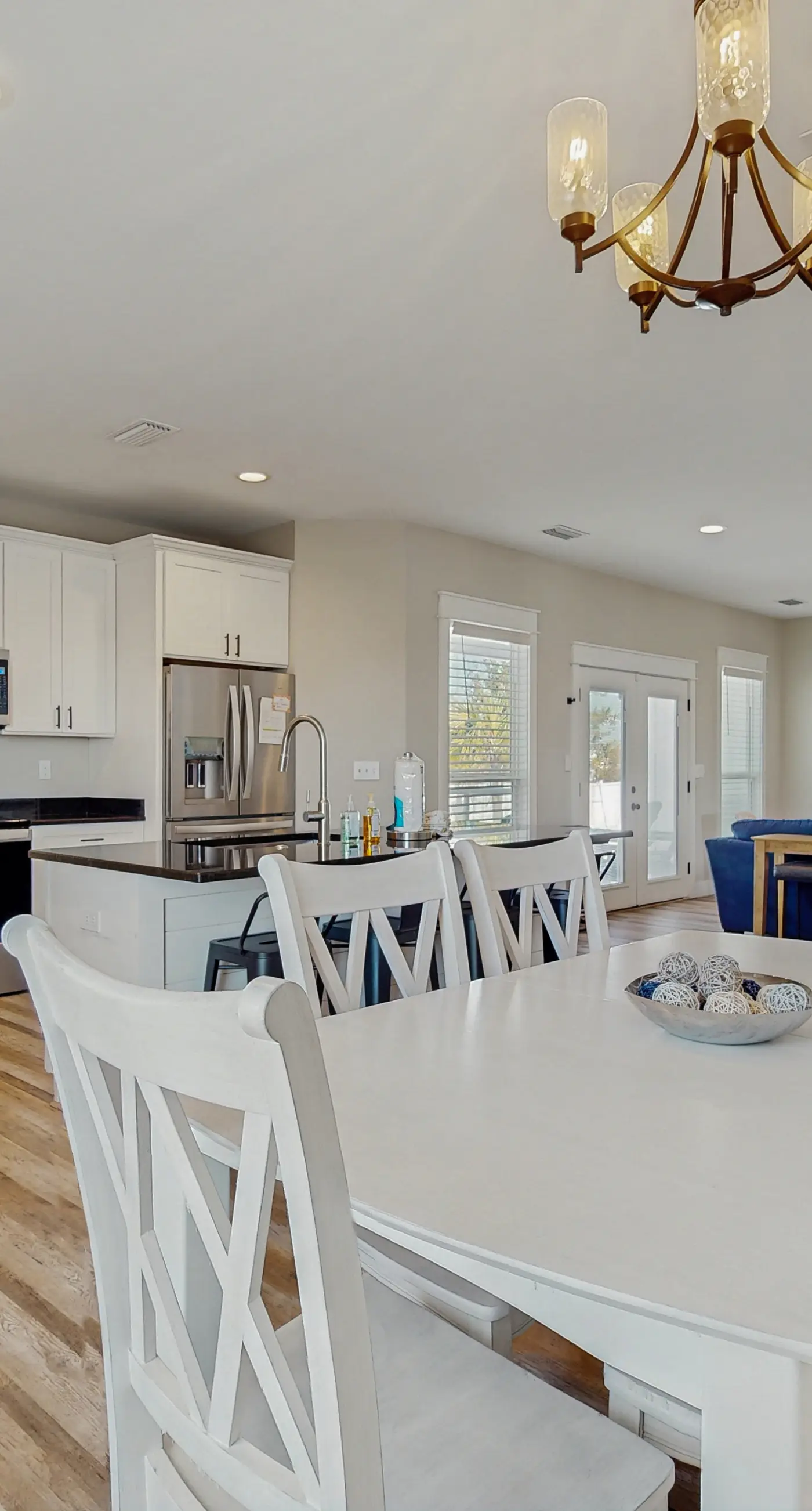 Dog friendly, coastal retreat with fenced yard, private pool, golf cart and cove