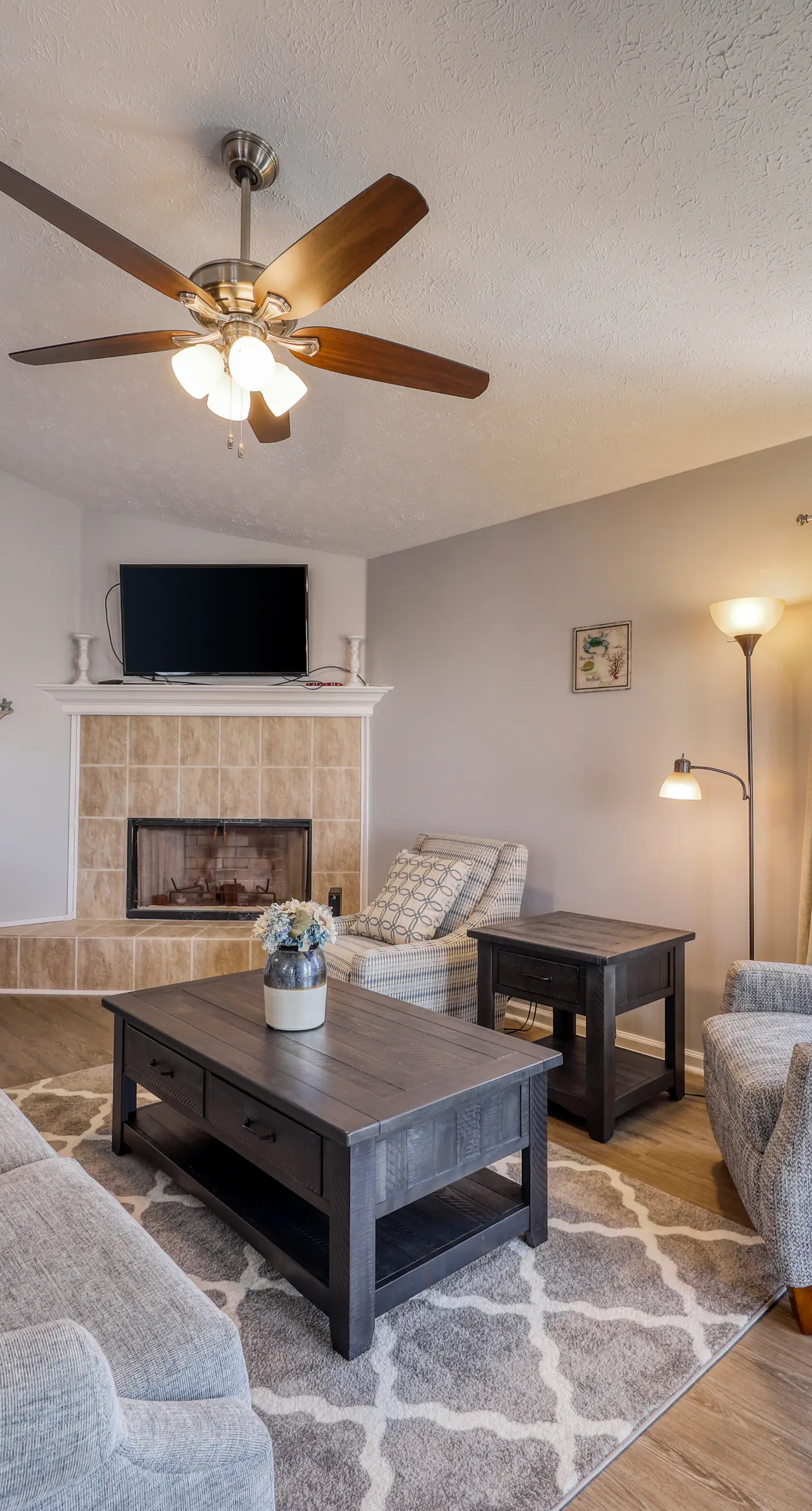 Dog-friendly coastal home w/ a game room and covered patio