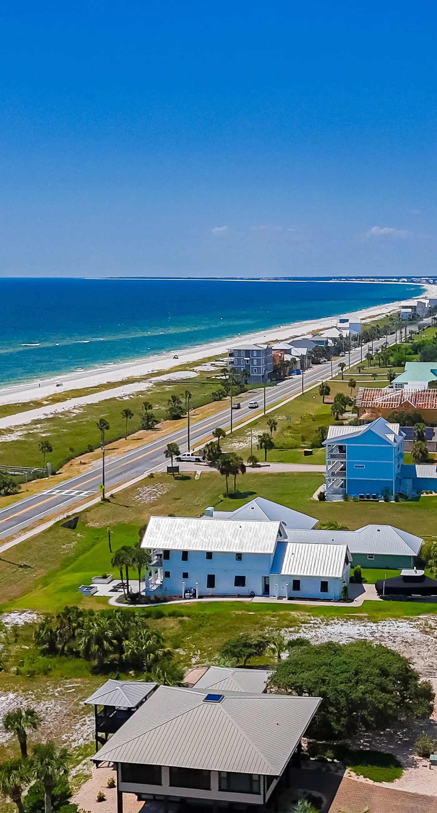 Dog-friendly coastal home w/ a game room and covered patio