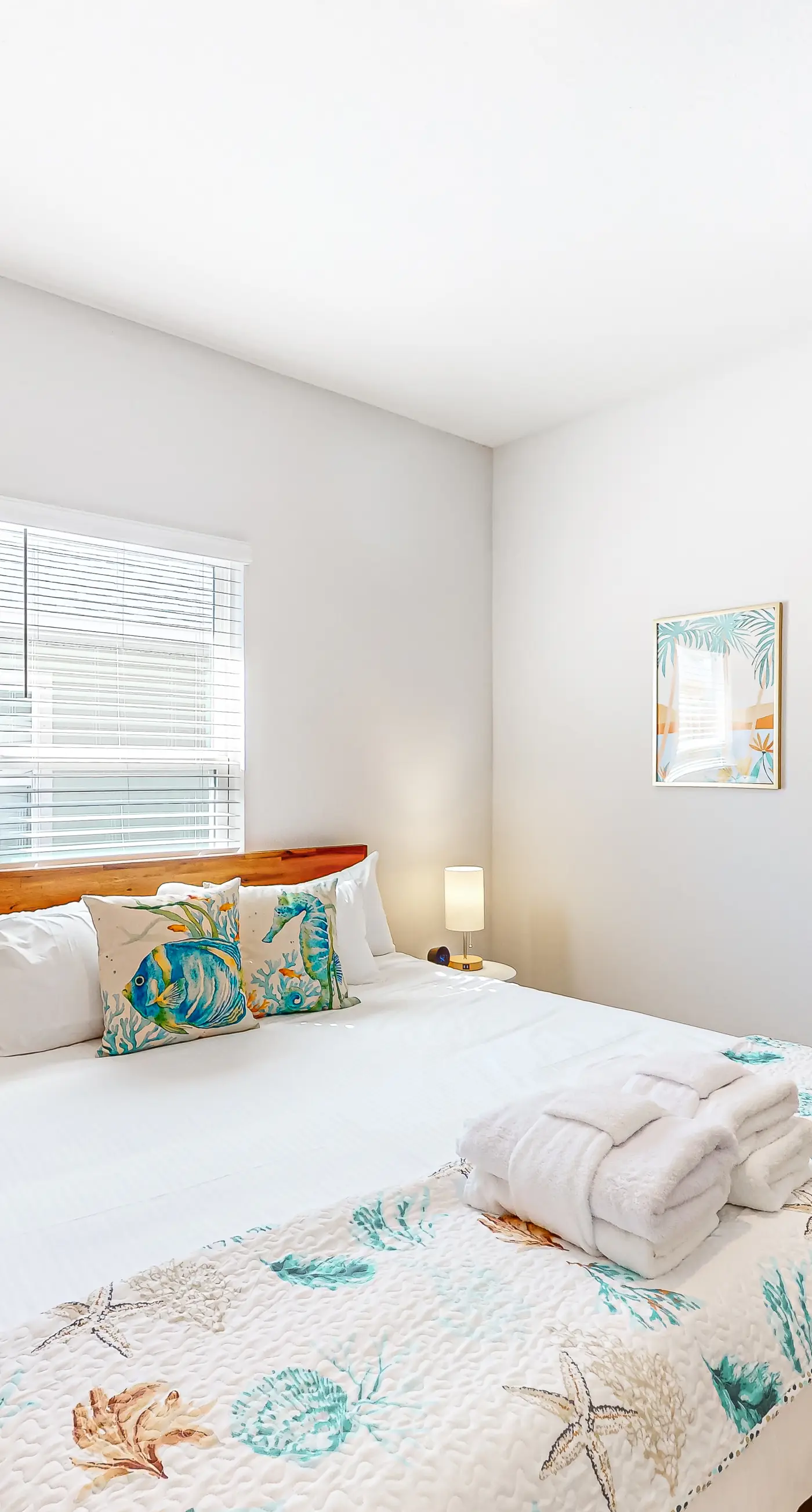 Bay-side, dog-friendly getaway with pool & themed kids rooms