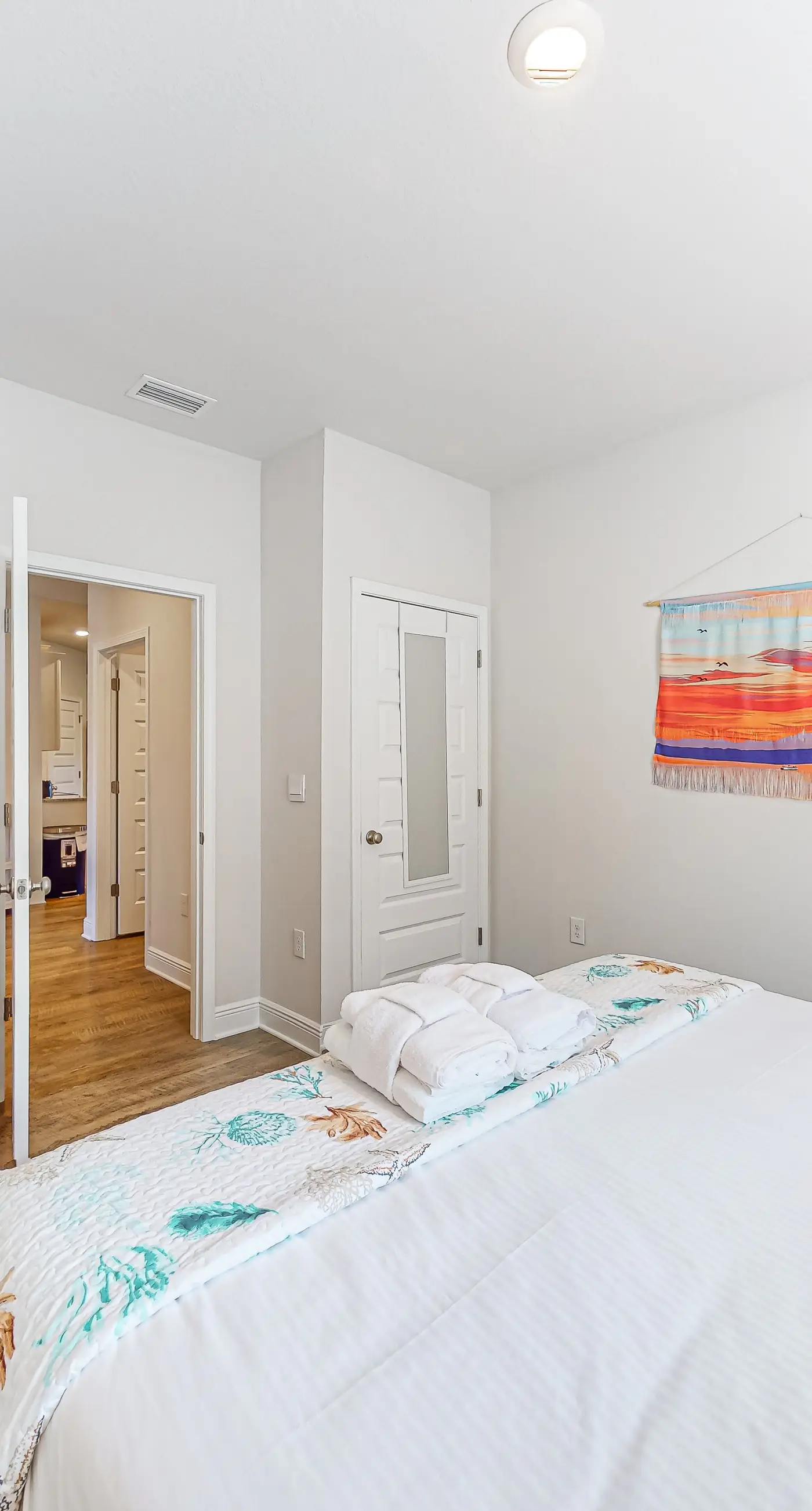 Bay-side, dog-friendly getaway with pool & themed kids rooms