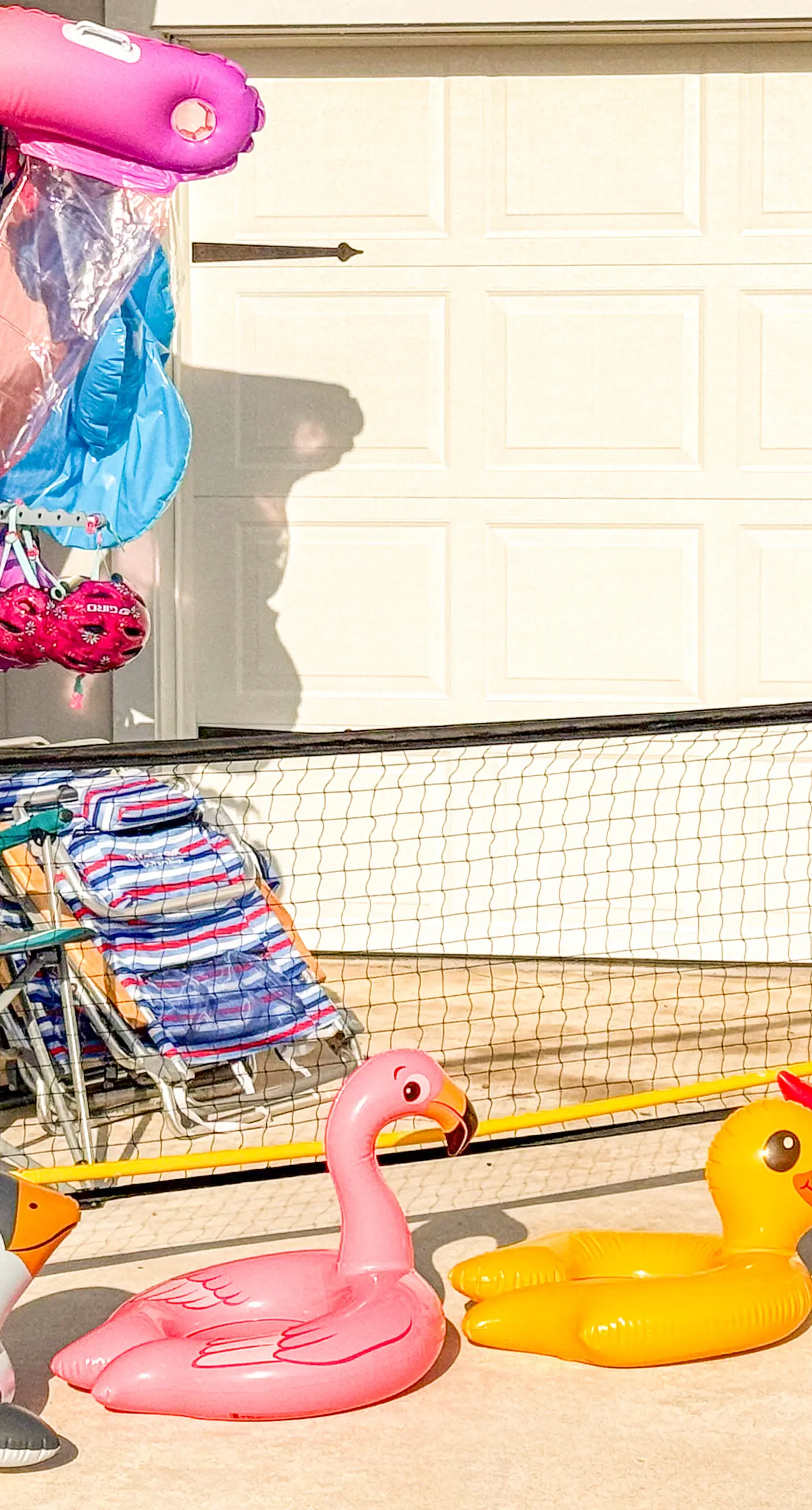 Bay-side, dog-friendly getaway with pool & themed kids rooms