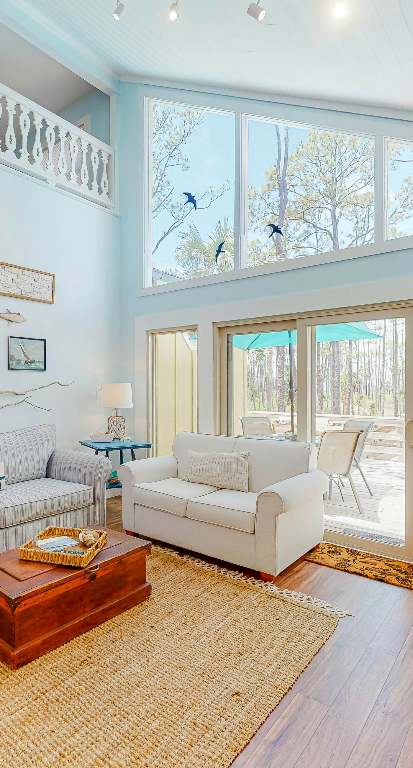 Snowbird-friendly home with a deck, hot tub, washer/dryer & central AC