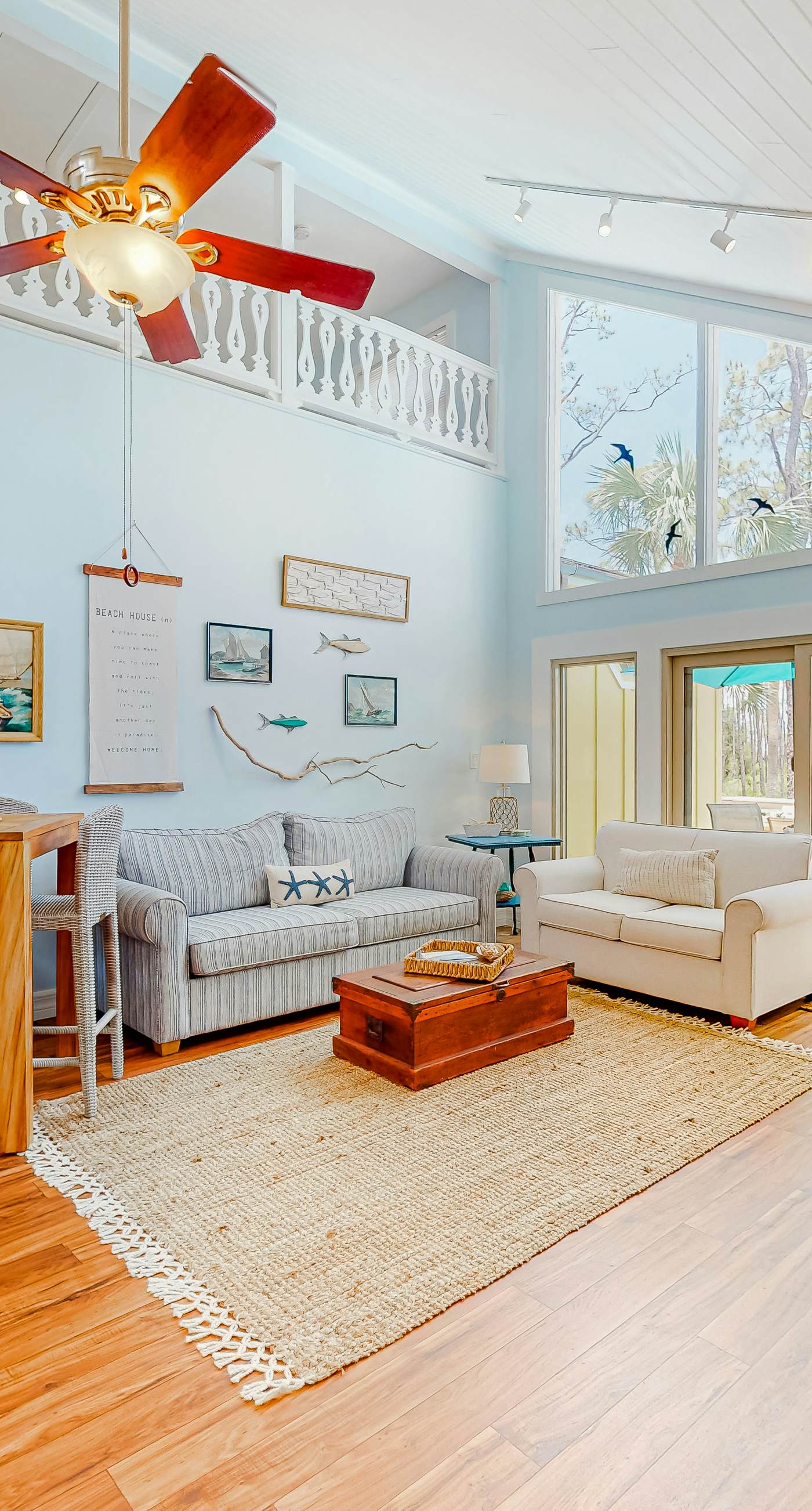 Snowbird-friendly home with a deck, hot tub, washer/dryer & central AC