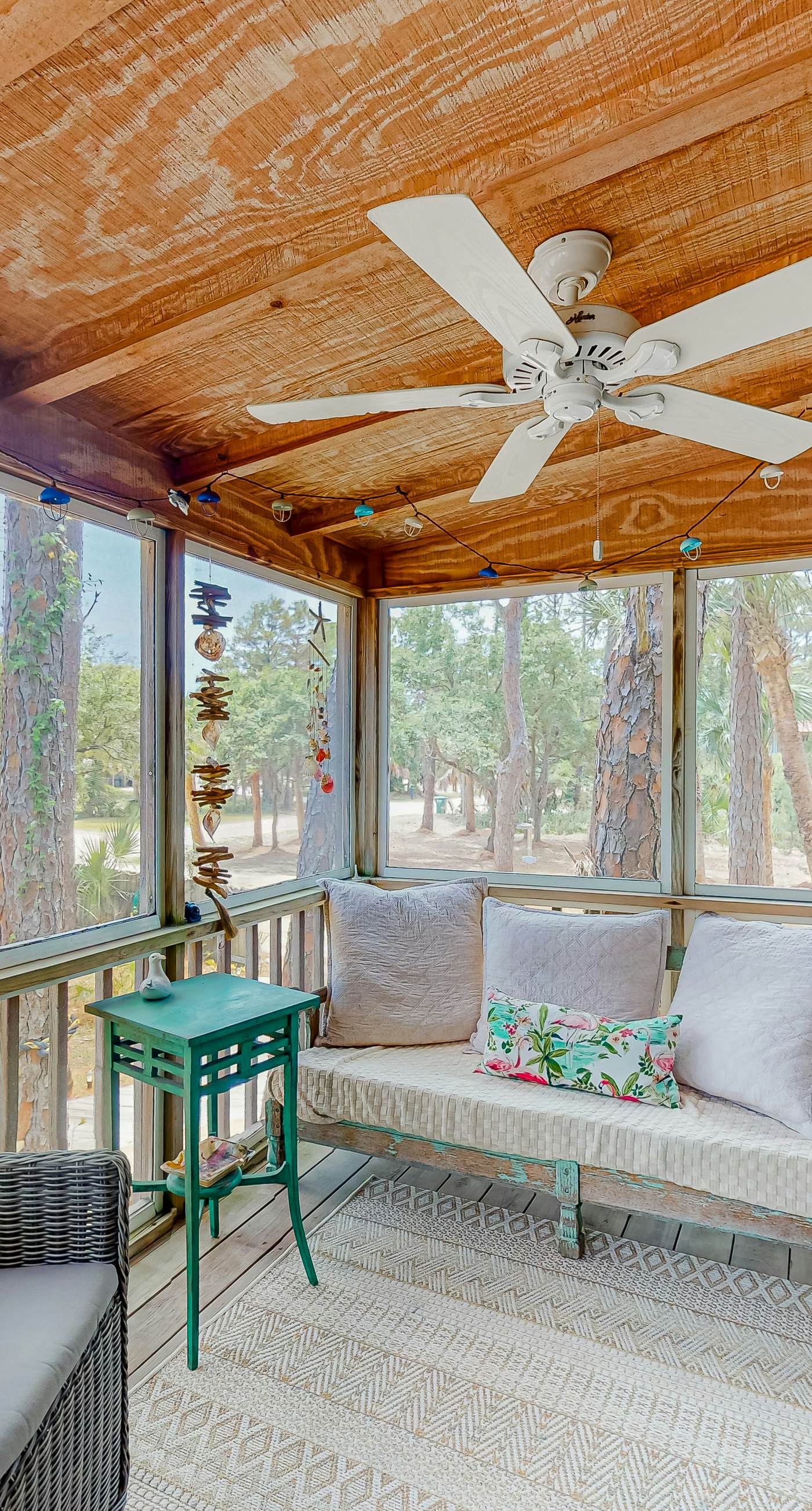 Snowbird-friendly home with a deck, hot tub, washer/dryer & central AC