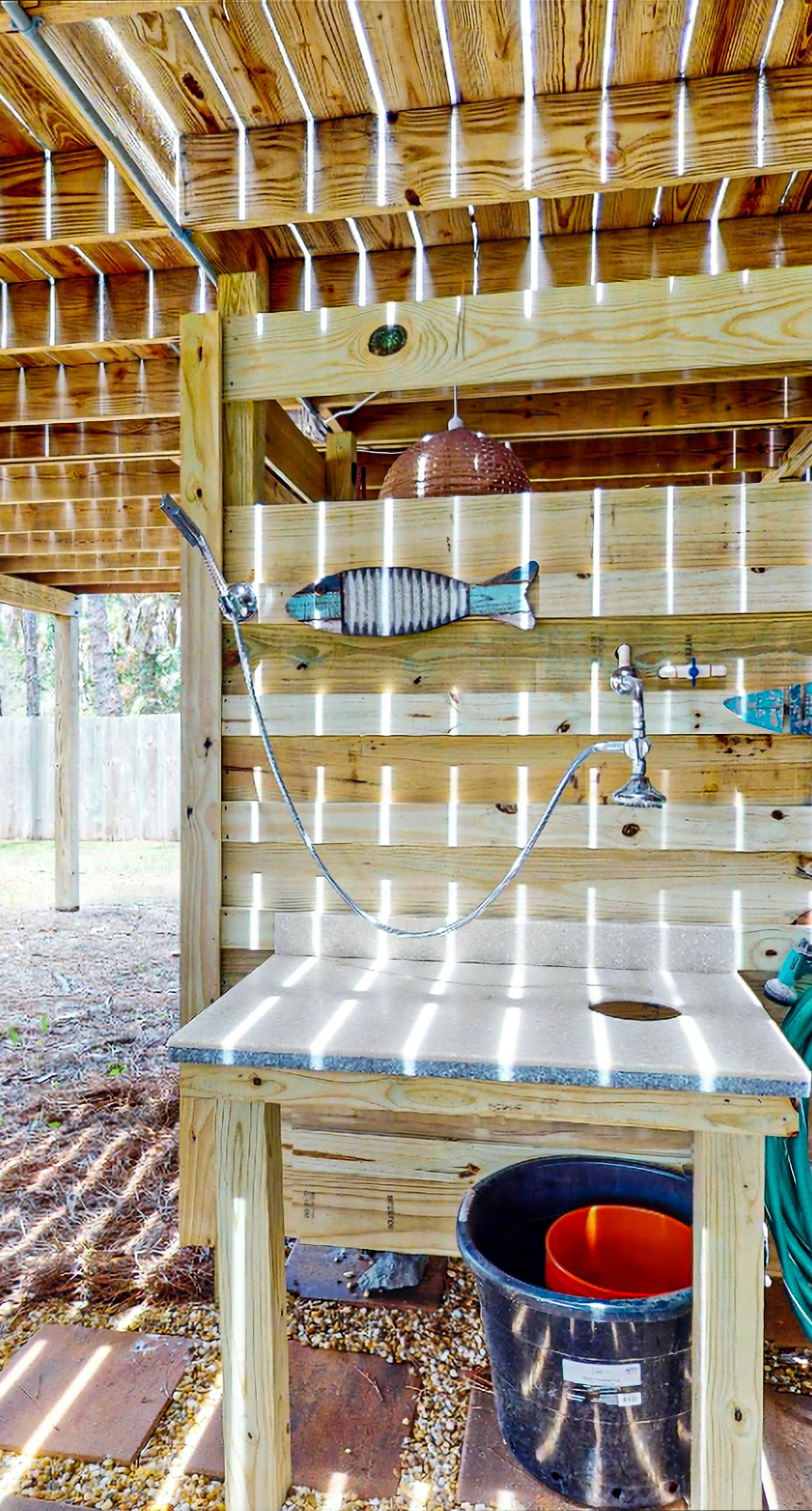 Snowbird-friendly home with a deck, hot tub, washer/dryer & central AC